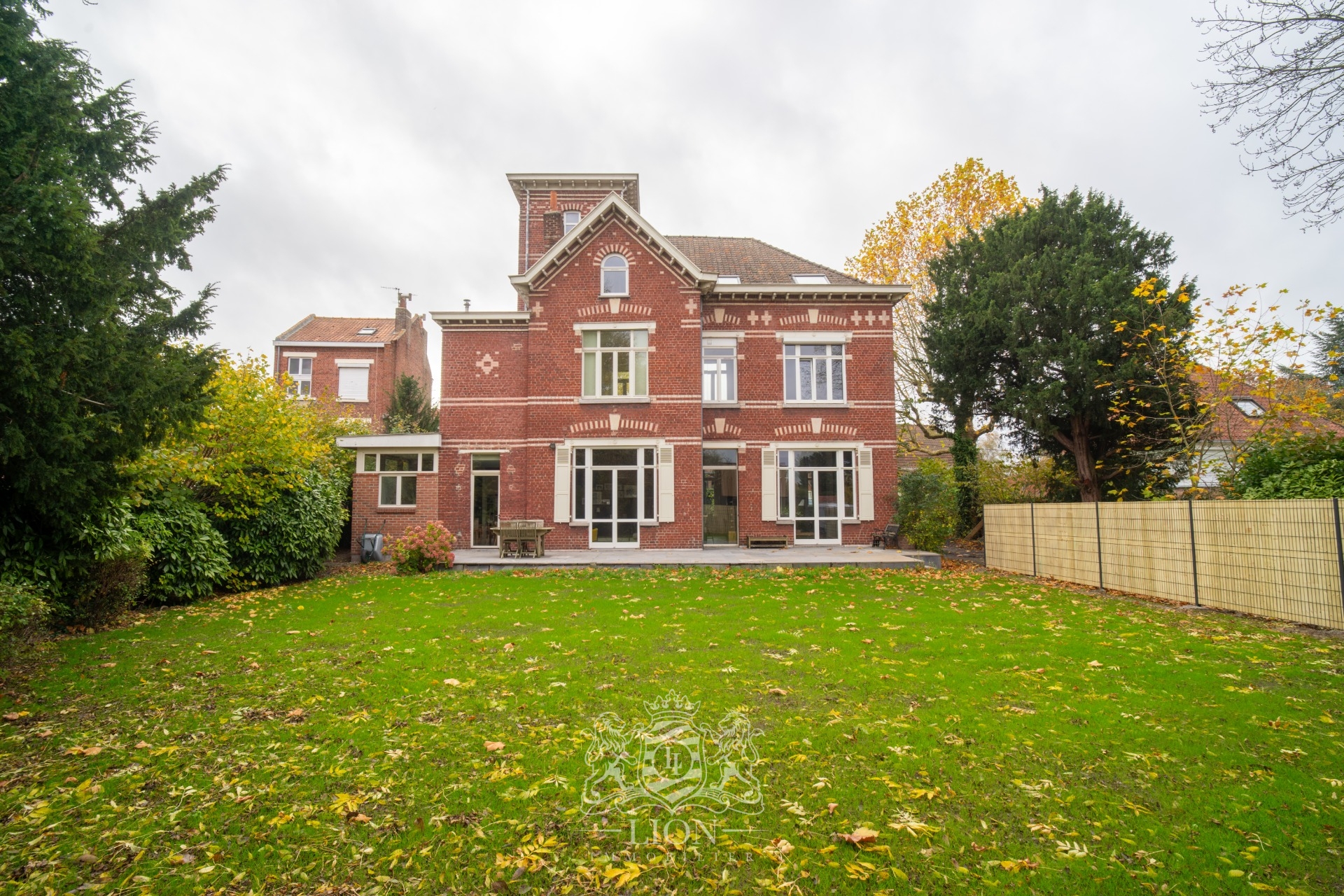 Maison de maitre individuelle de 285 m au coeur de ascq Photo 16 - Le Lion Immobilier