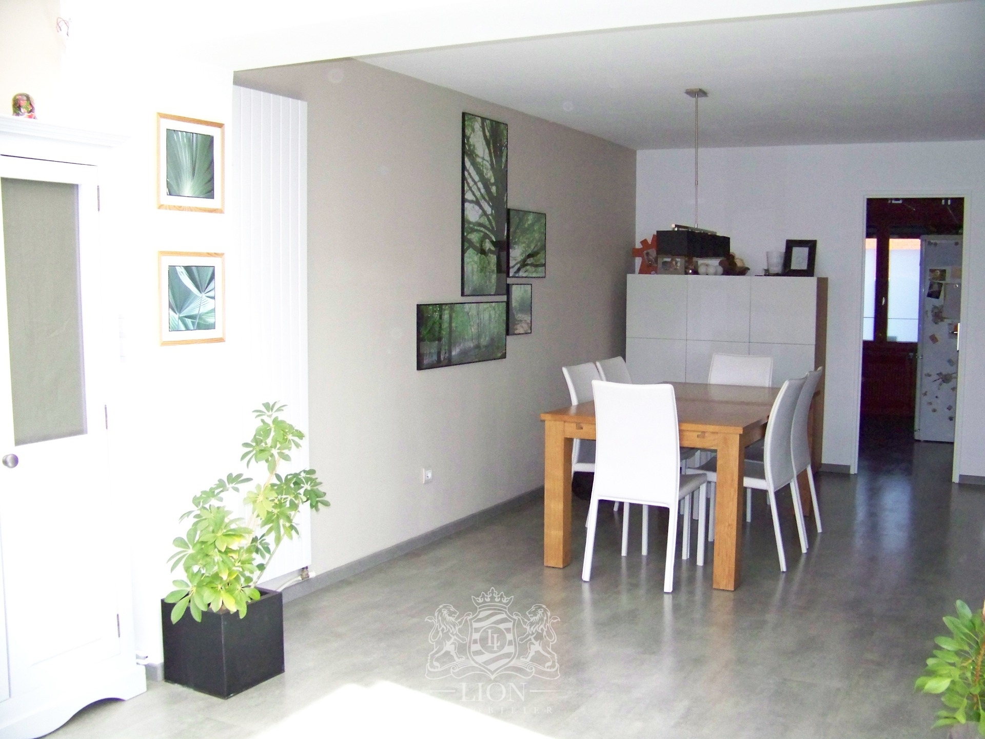 Coquette maison semi individuelle 4 chambres Photo 4 - Le Lion Immobilier Coquette maison semi individuelle 4 chambres Photo 4 - Le Lion Immobilier