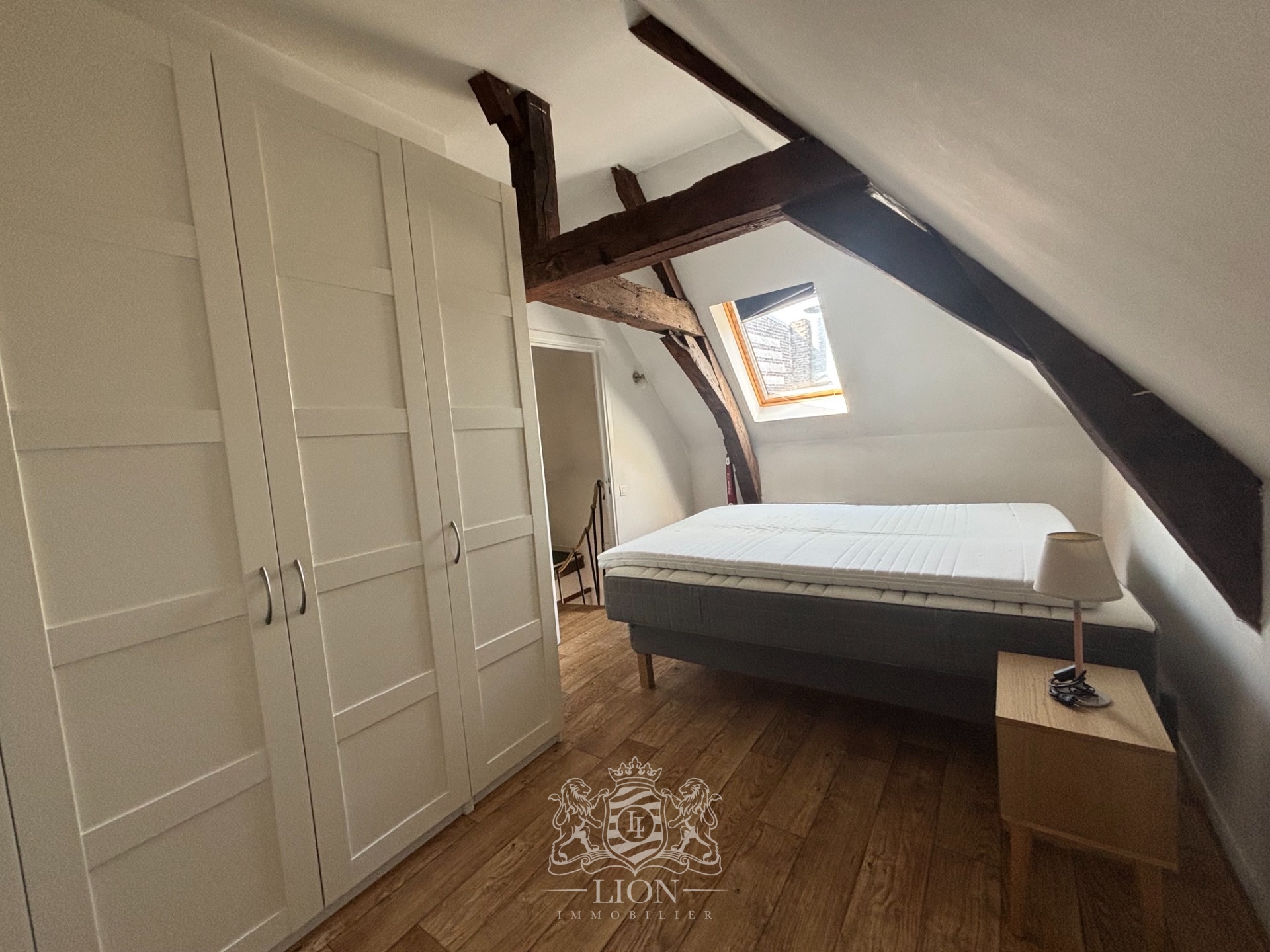 Vieux lille rue de la monnaie appartement duplex  t2 Photo 7 - Le Lion Immobilier