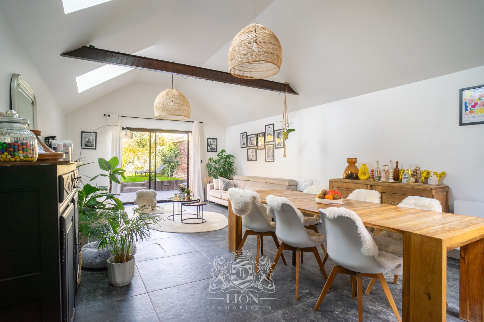 Grande maison familiale avec charme et garage Photo 1 - Le Lion Immobilier Grande maison familiale avec charme et garage Photo 1 - Le Lion Immobilier