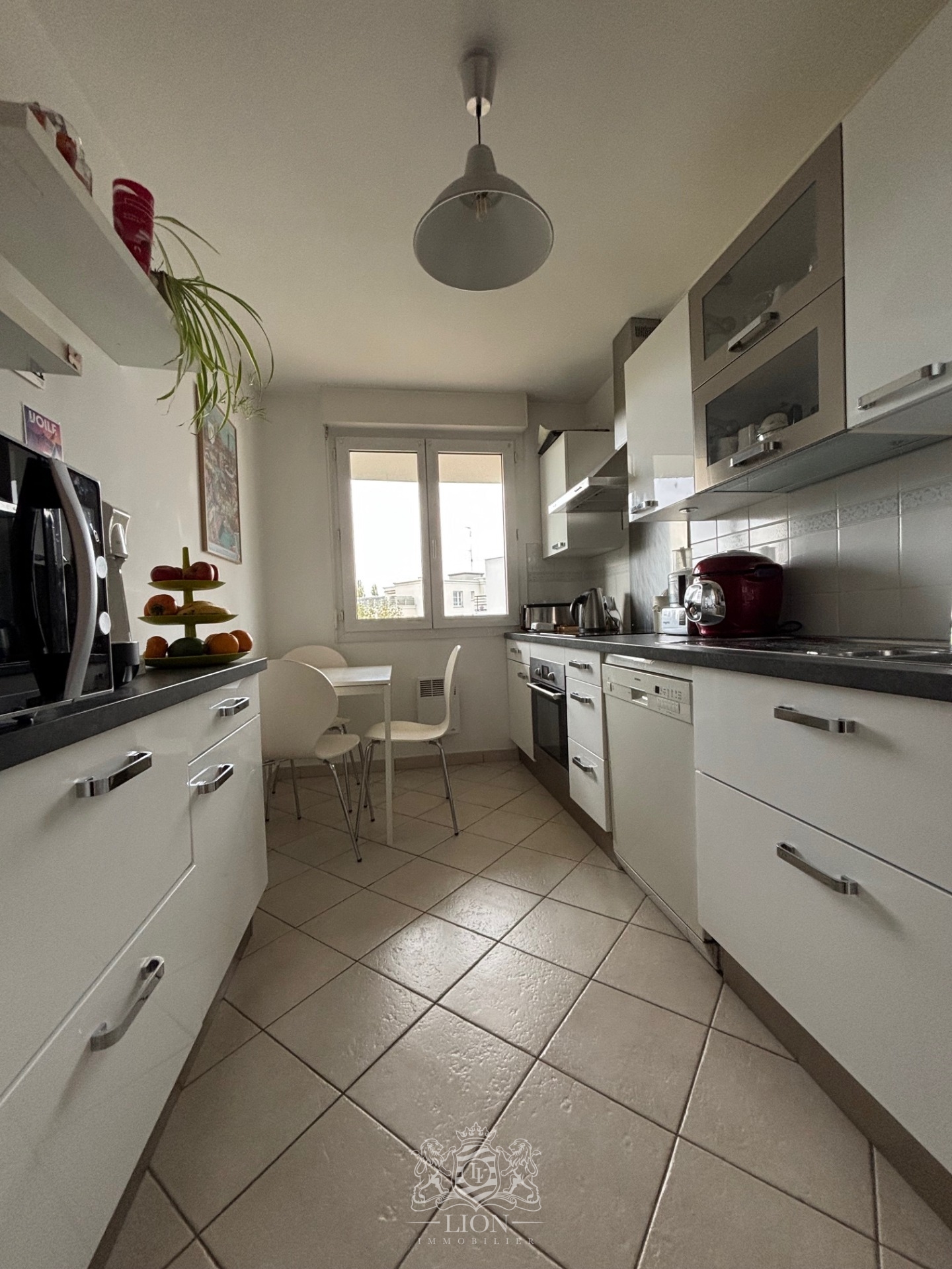 Vieux lille appartement 129m balcon et box sous sol Photo 5 - Le Lion Immobilier