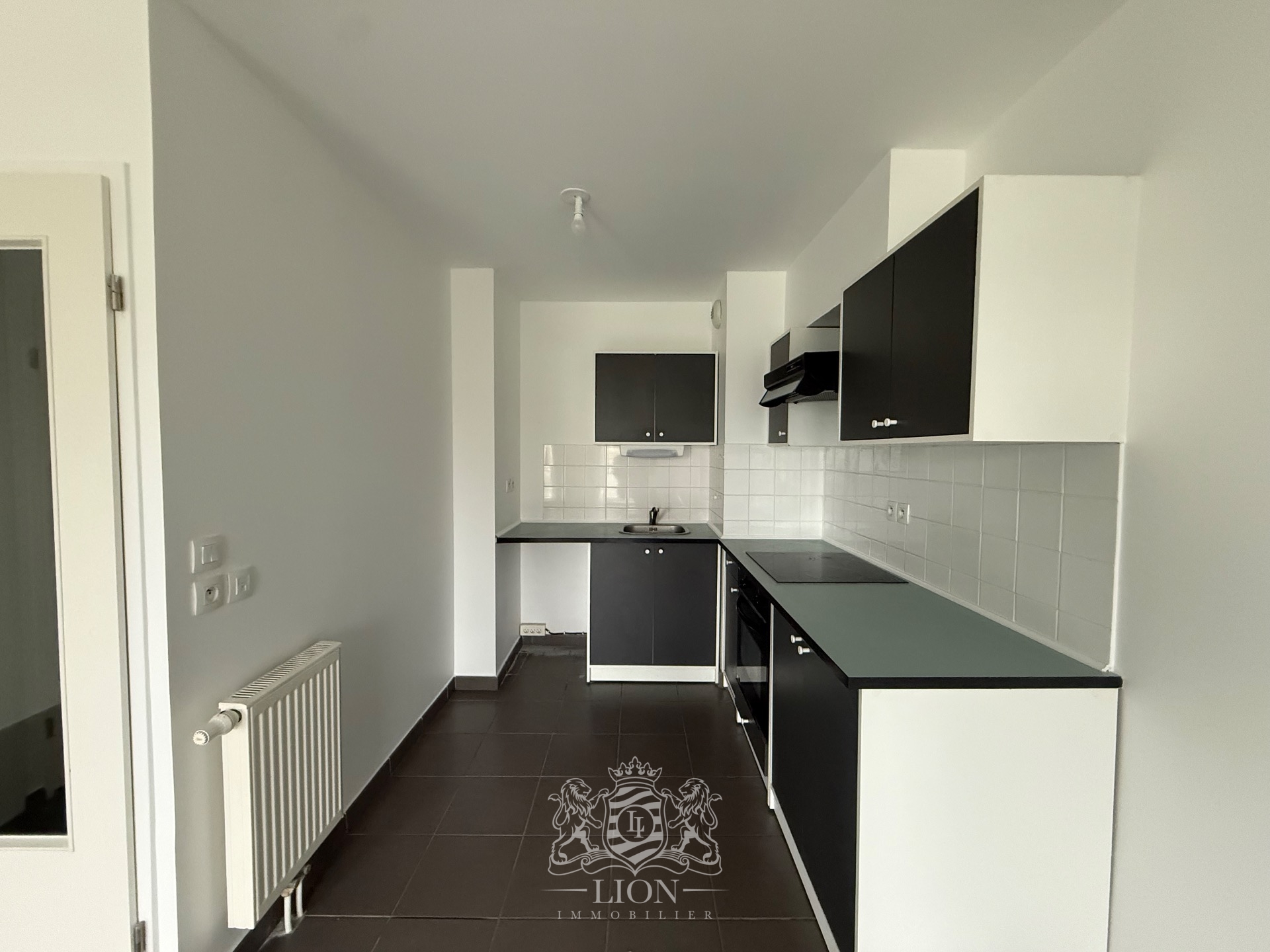 Arru haubourdin t2 avec parking Photo 5 - Le Lion Immobilier Arru haubourdin t2 avec parking Photo 5 - Le Lion Immobilier