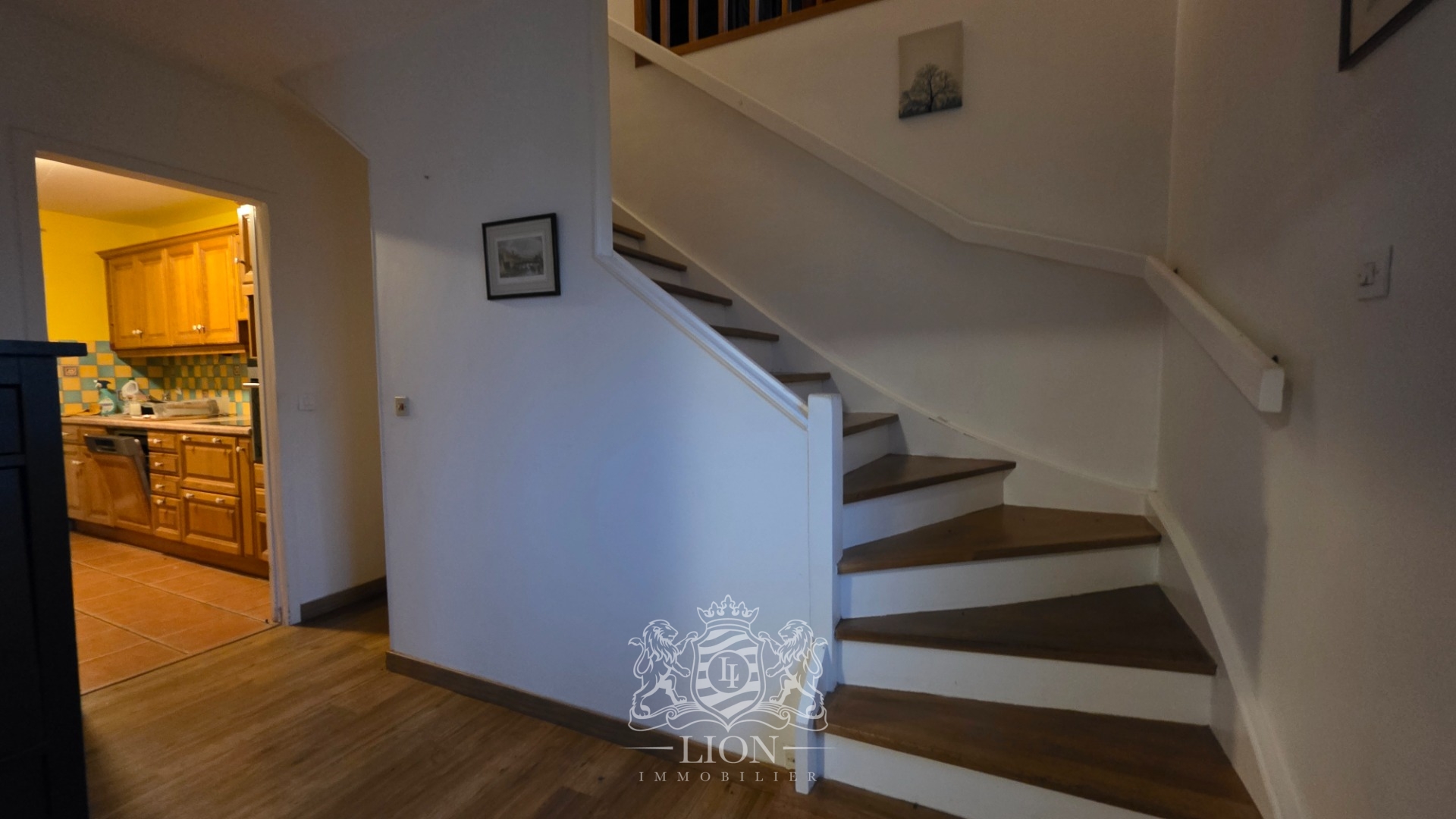 Grande maison familiale avec grand jardin et garage Photo 6 - Le Lion Immobilier Grande maison familiale avec grand jardin et garage Photo 6 - Le Lion Immobilier