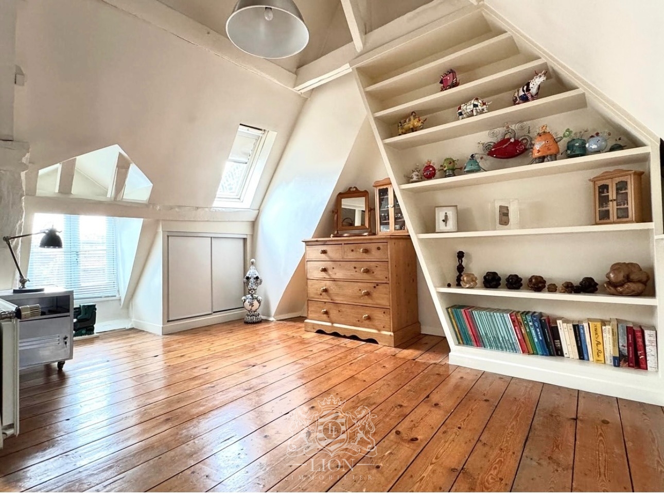 Vieux lille secteur voltaire maison typique avec exterieur Photo 10 - Le Lion Immobilier Vieux lille secteur voltaire maison typique avec exterieur Photo 10 - Le Lion Immobilier