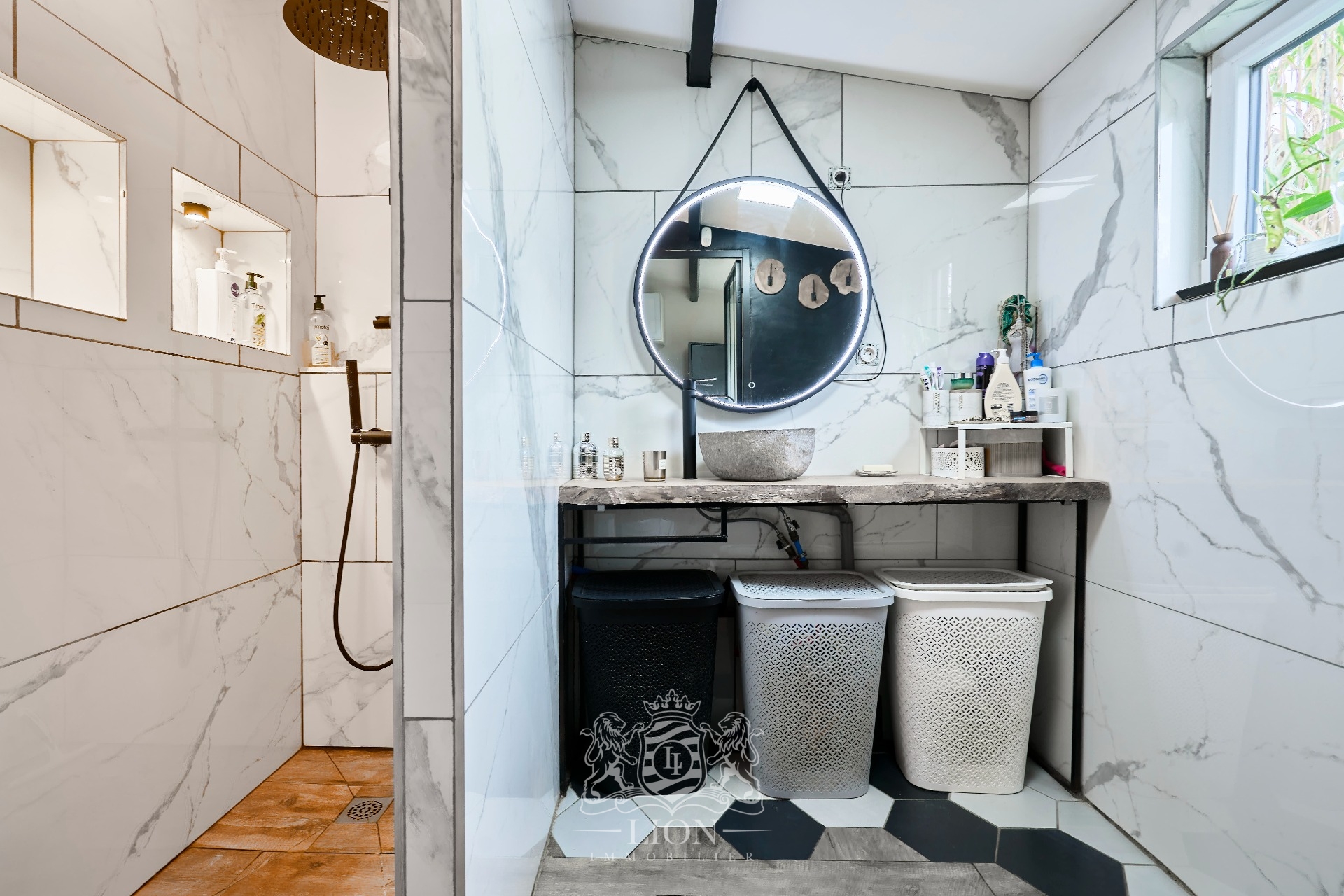 Ravissante maison deux chambres bureau et cour Photo 9 - Le Lion Immobilier