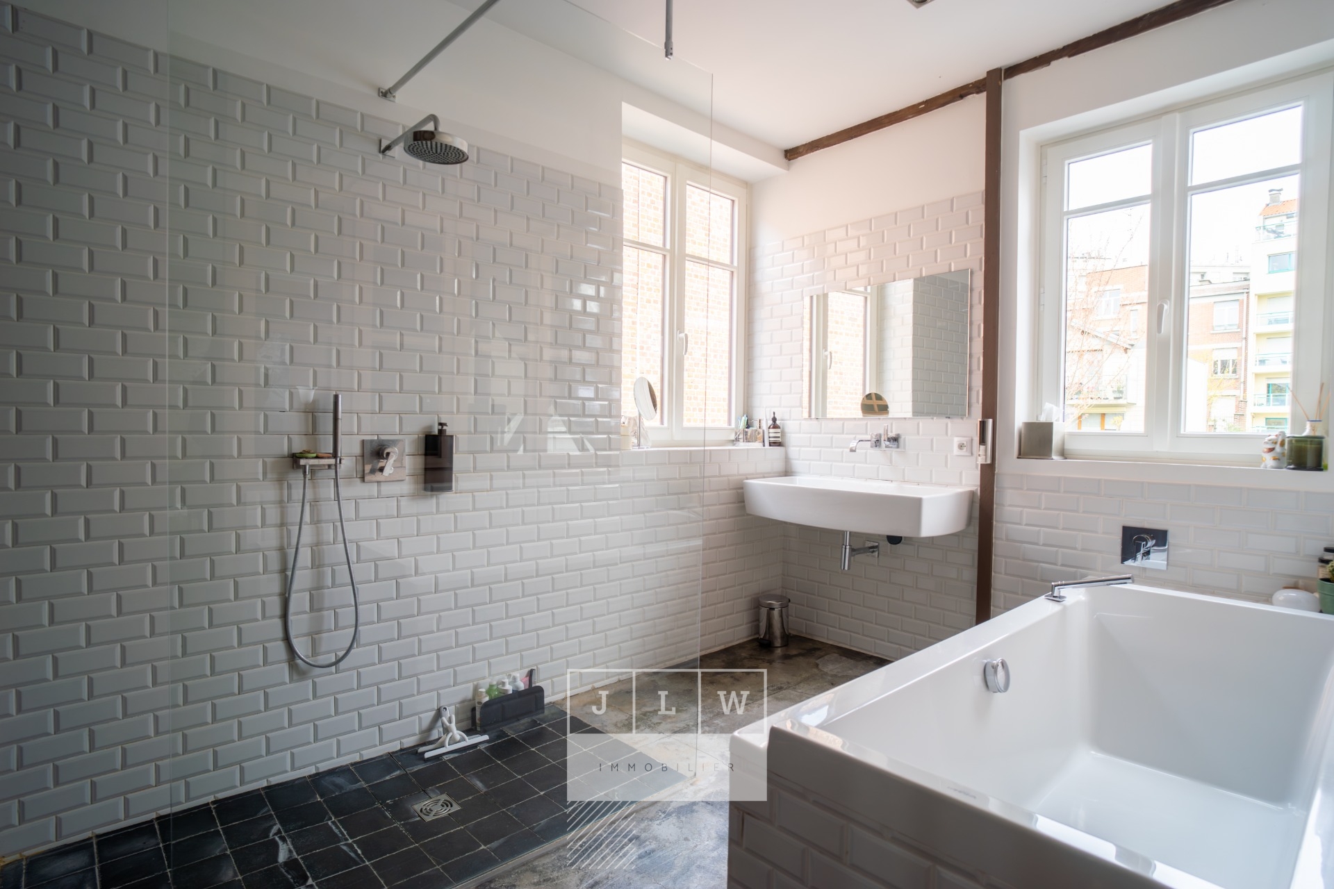 Superbe loft d exception avec exterieur Photo 11 - Le Lion Immobilier