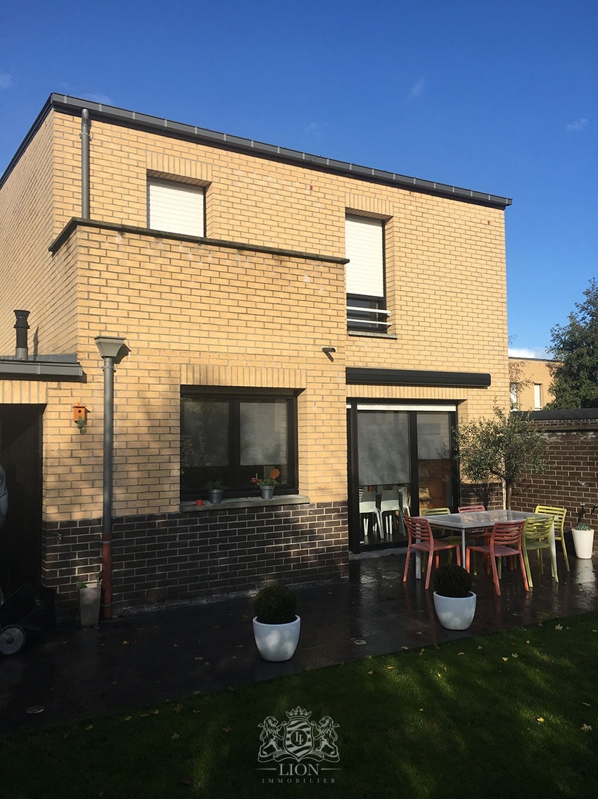 Secteur haute borne maison 3 chambres jardingarage Photo 1 - Le Lion Immobilier