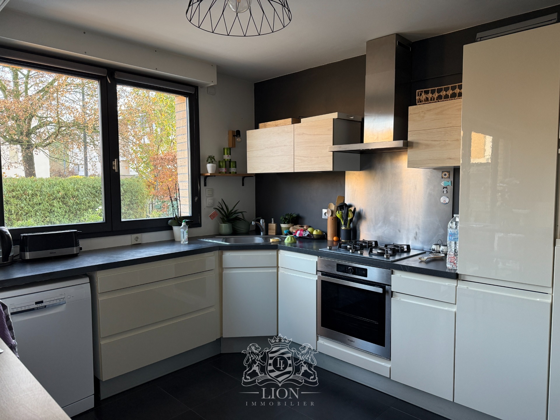 Secteur haute borne maison trois chambresjardingarage Photo 4 - Le Lion Immobilier