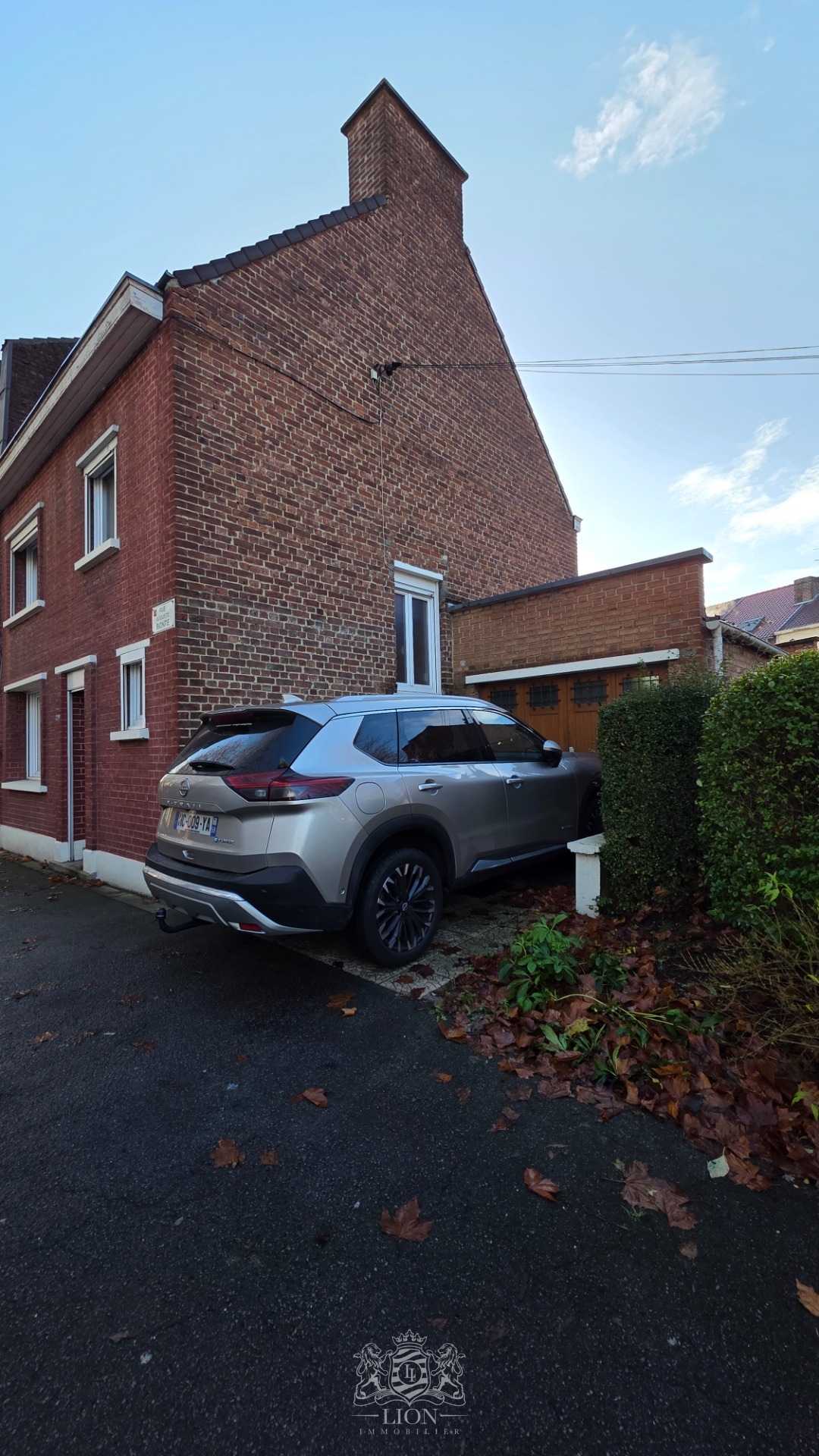 Maison de ville au fort potentiel 4 chambres grand garage Photo 1 - Le Lion Immobilier Maison de ville au fort potentiel 4 chambres grand garage Photo 1 - Le Lion Immobilier