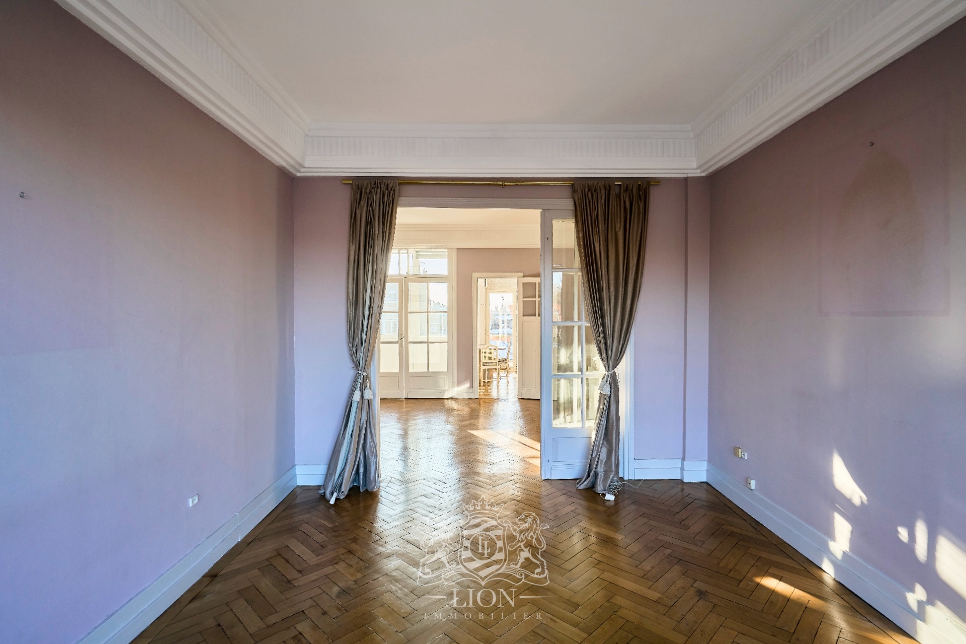 Appartement proche tramway avec terrasse et garage Photo 11 - Le Lion Immobilier