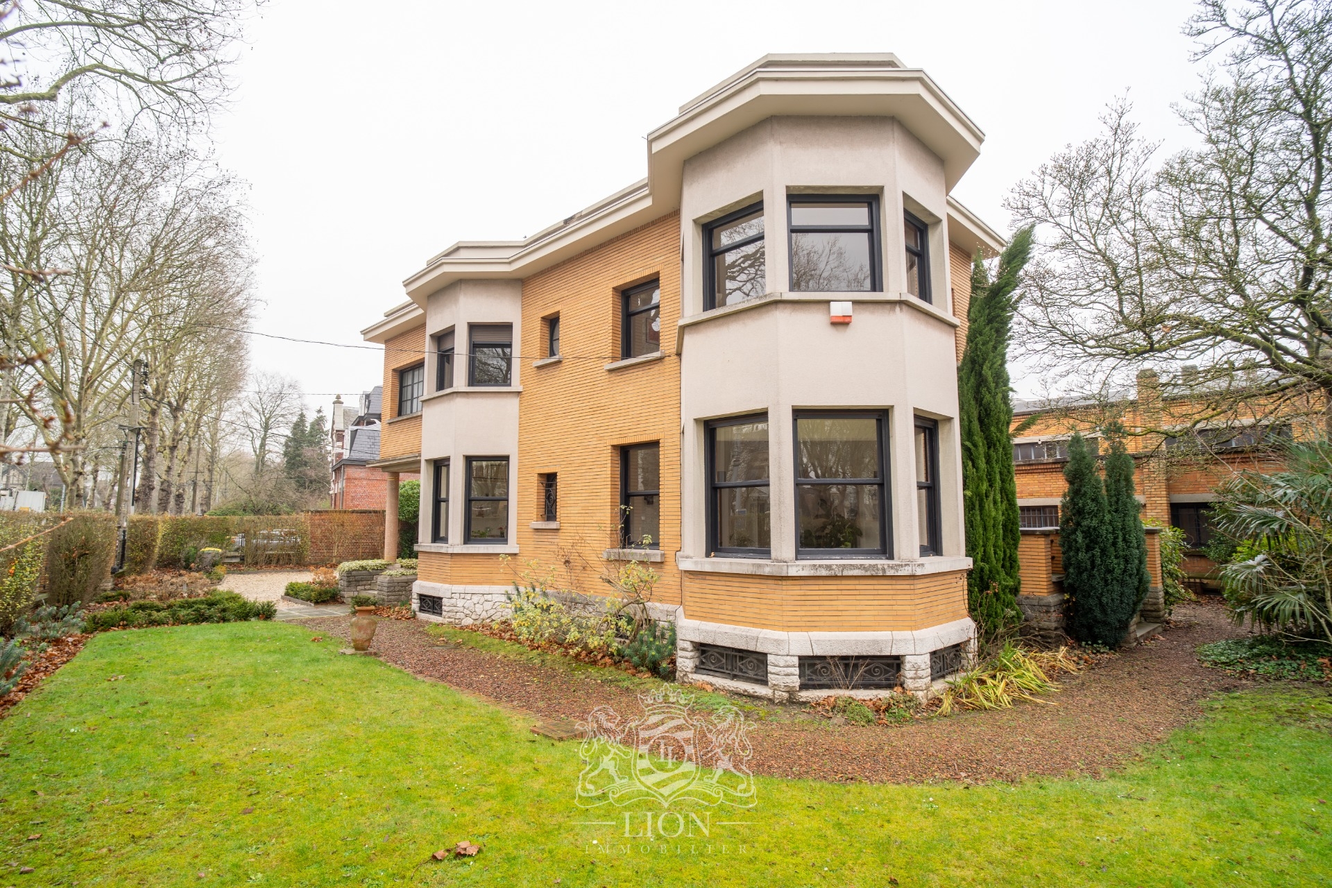 Villa d exception avenue de l hippodrome Photo 1 - Le Lion Immobilier