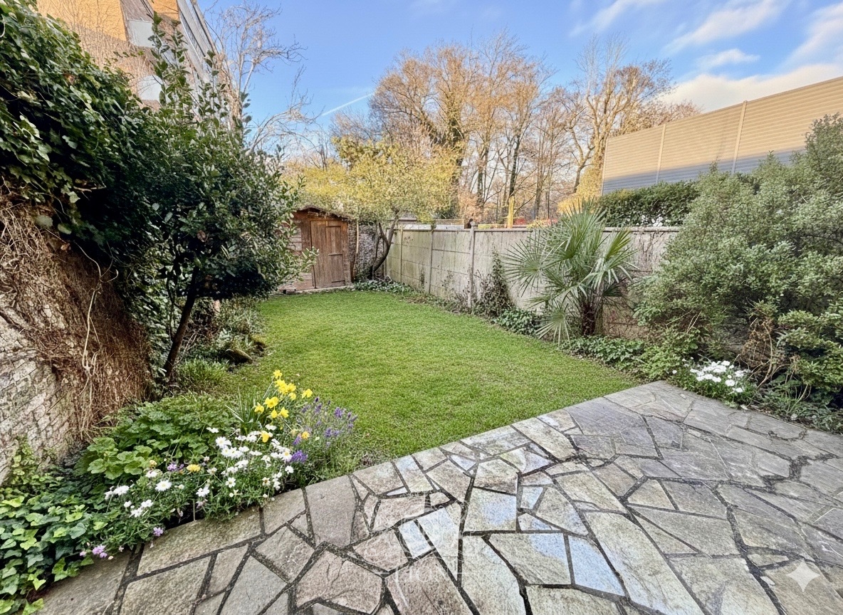 Appartement proche de la citadelle avec 80 m de jardin Photo 1 - Le Lion Immobilier Appartement proche de la citadelle avec 80 m de jardin Photo 1 - Le Lion Immobilier