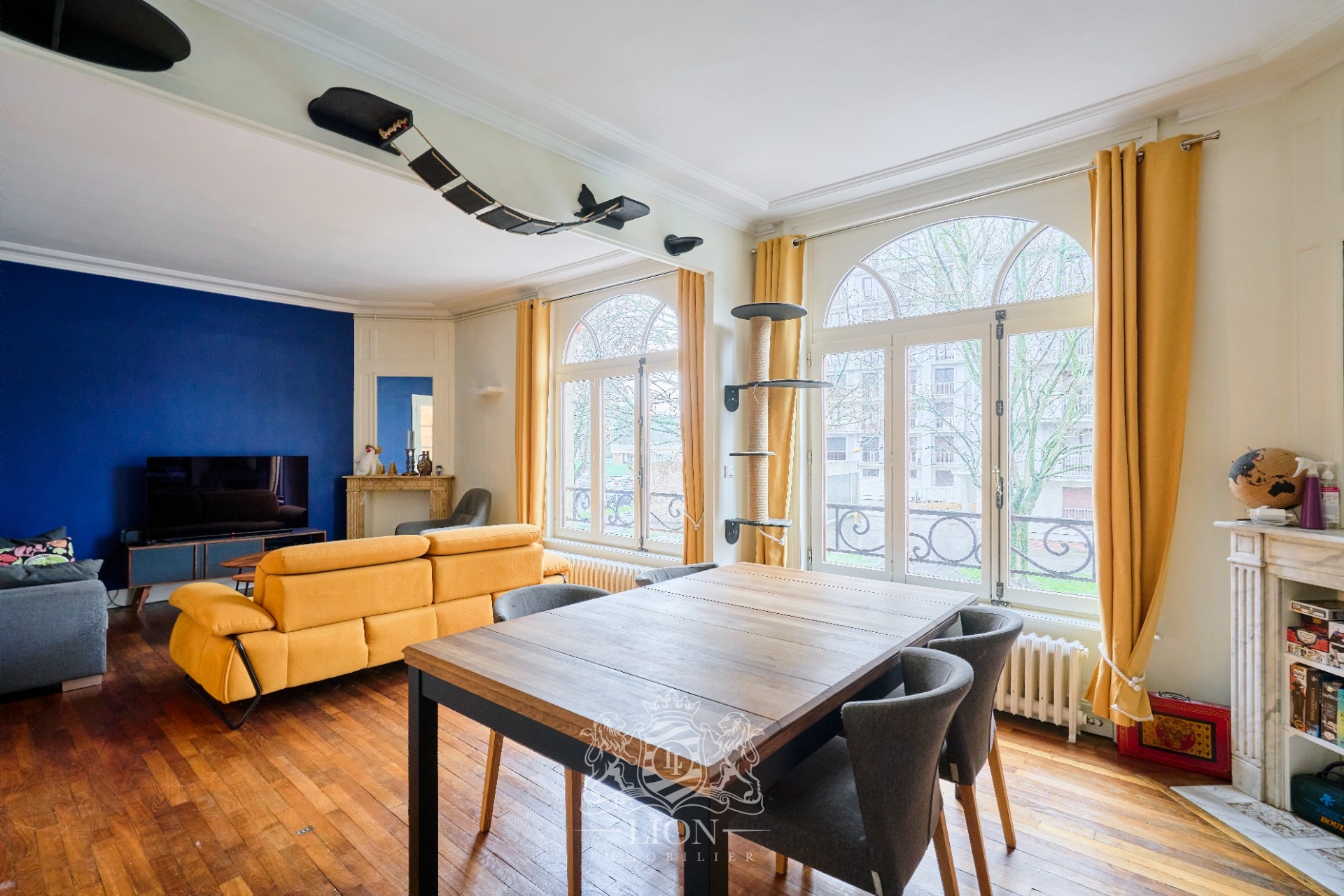Appartement de caractere trois chambres citadelle Photo 1 - Le Lion Immobilier Appartement de caractere trois chambres citadelle Photo 1 - Le Lion Immobilier