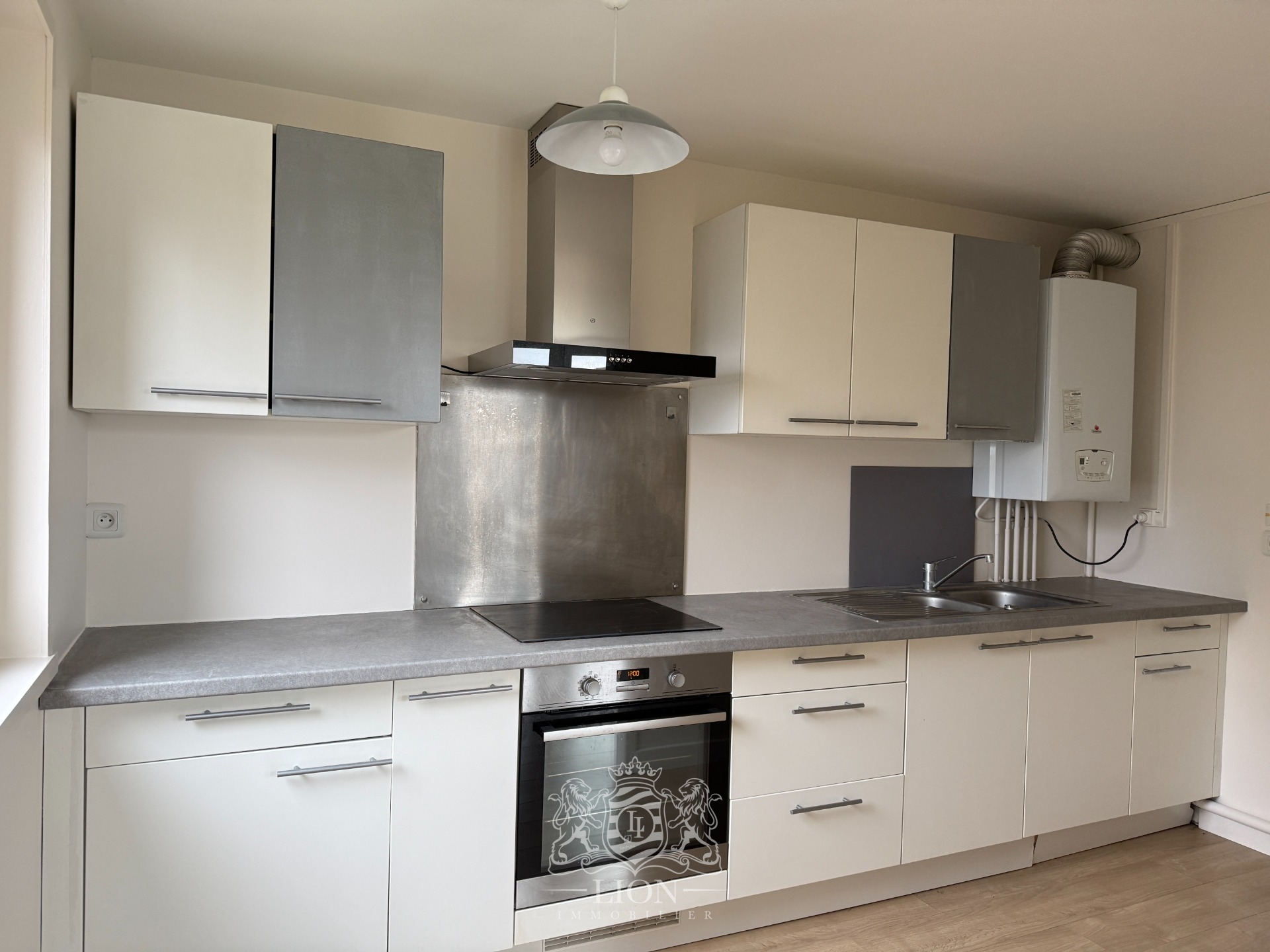 Secteur hotel de ville appartement de type 3 Photo 5 - Le Lion Immobilier Secteur hotel de ville appartement de type 3 Photo 5 - Le Lion Immobilier