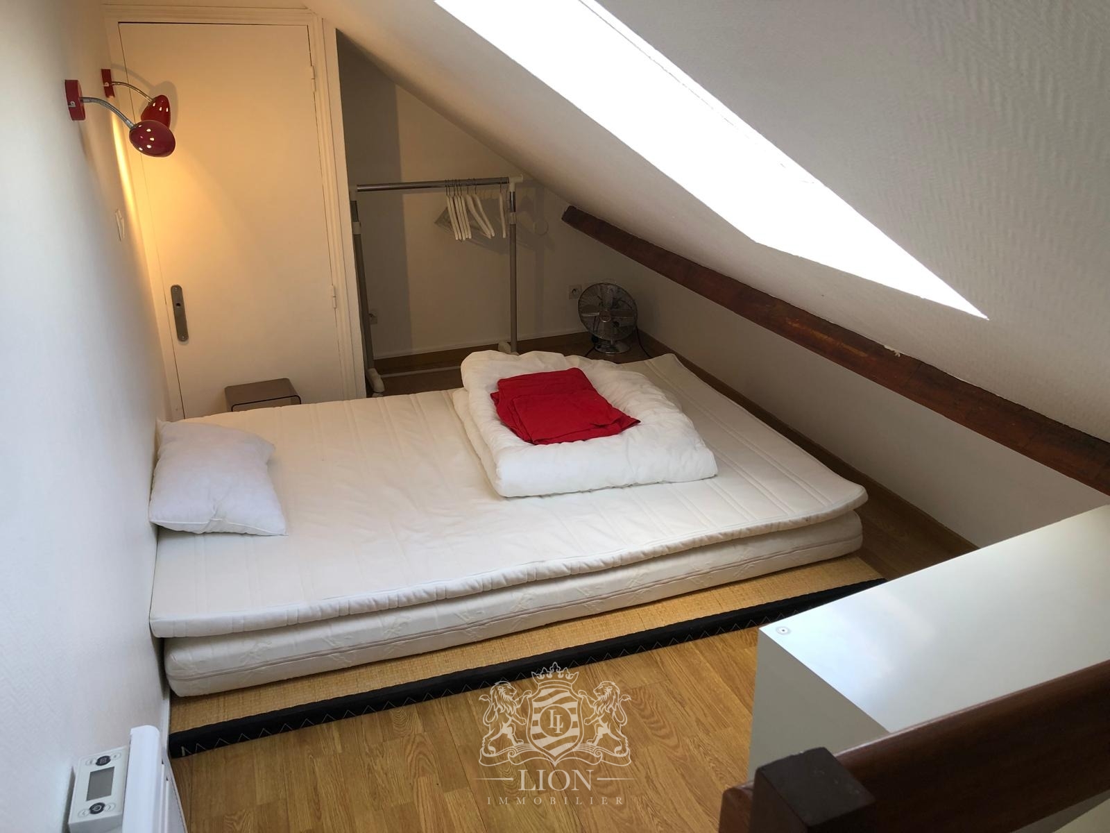 Place louise de bettignies ravissant studio Photo 3 - Le Lion Immobilier