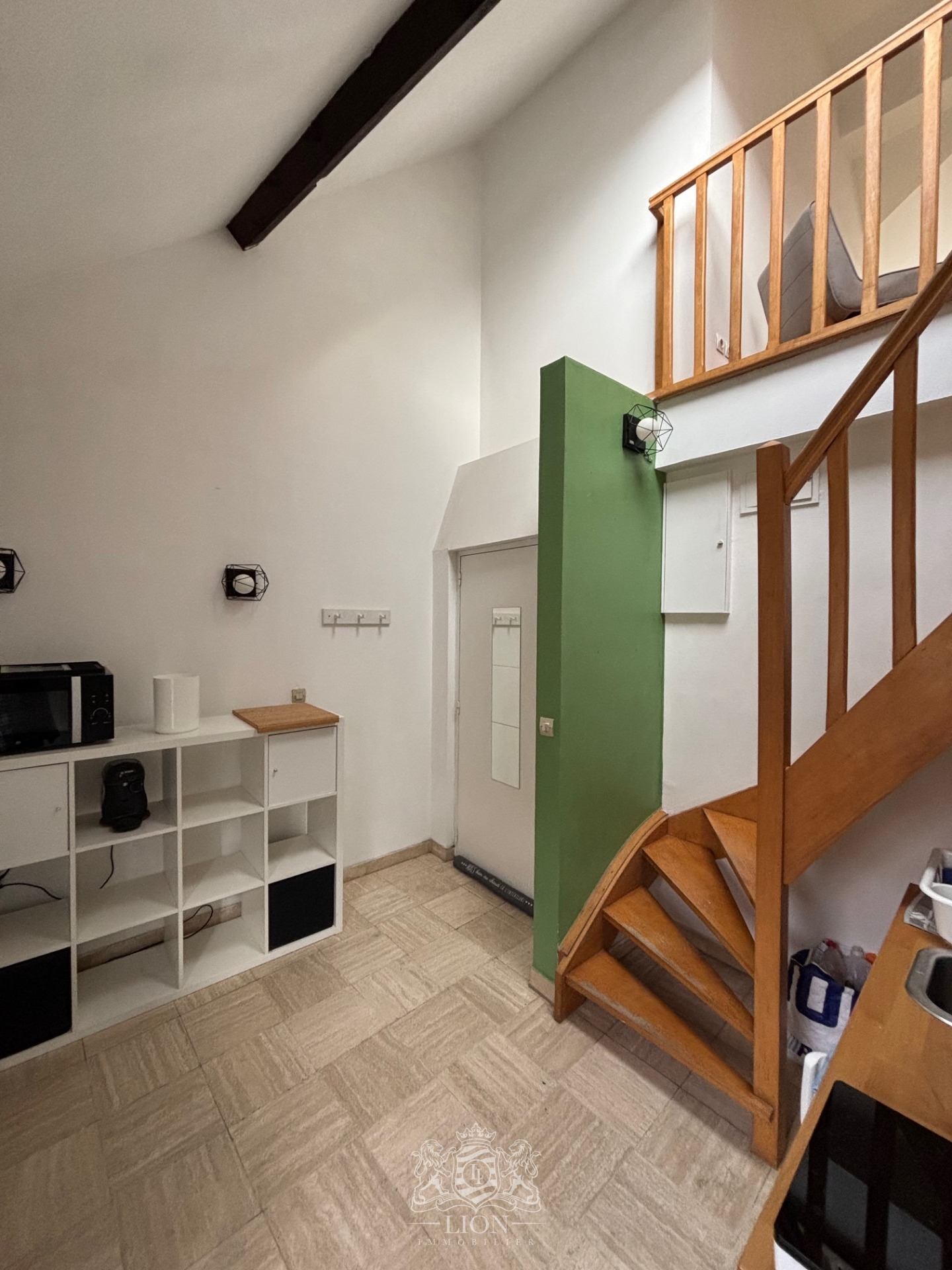 Vieux lille studio mezzanine vue treille Photo 6 - Le Lion Immobilier Vieux lille studio mezzanine vue treille Photo 6 - Le Lion Immobilier