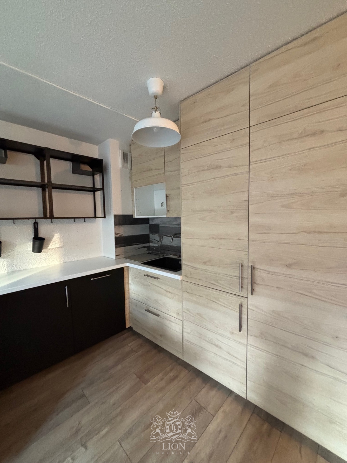 Vieux lille secteur bettignies type 2 terrasse et parking Photo 6 - Le Lion Immobilier Vieux lille secteur bettignies type 2 terrasse et parking Photo 6 - Le Lion Immobilier