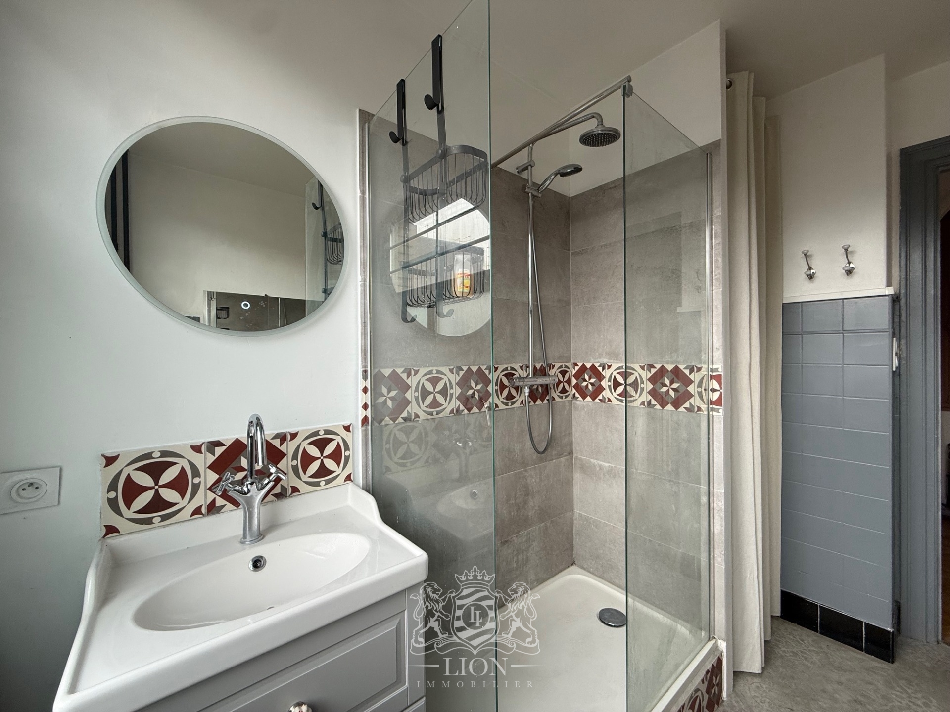 Atfx lille centre t2 meuble Photo 11 - Le Lion Immobilier Atfx lille centre t2 meuble Photo 11 - Le Lion Immobilier