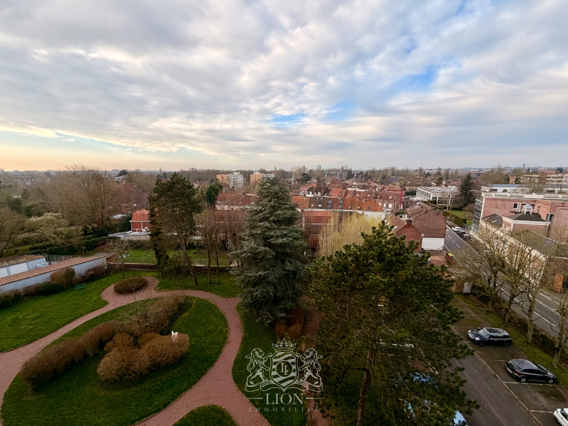 Appartement de type 4  fort potentiel avec vue imprenable Photo 3 - Le Lion Immobilier