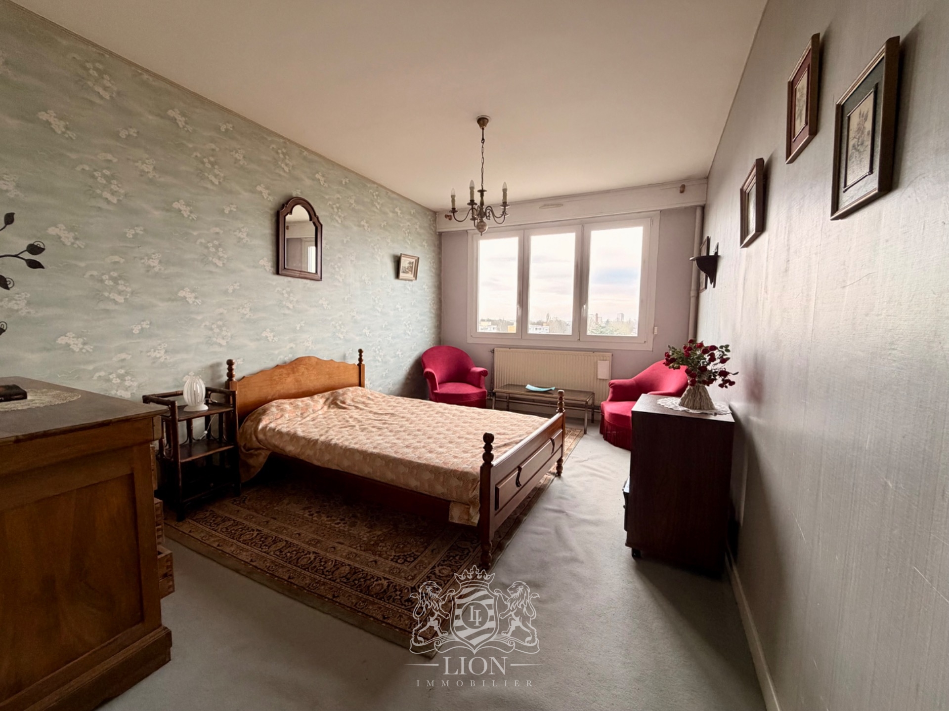 Appartement de type 4  fort potentiel avec vue imprenable Photo 4 - Le Lion Immobilier