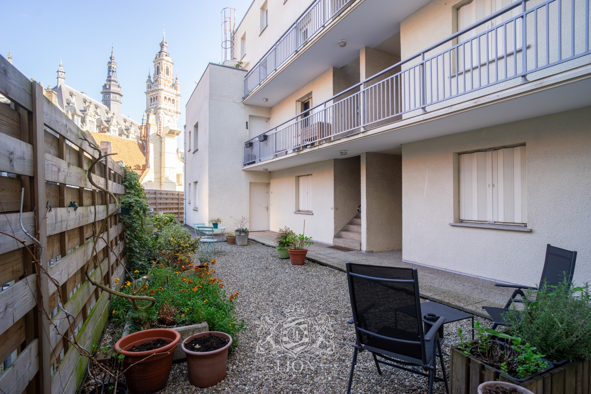 Grand place duplex dernier etage avec exterieur Photo 11 - Le Lion Immobilier