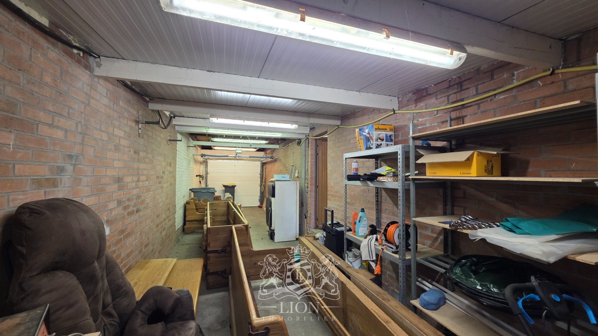 Bourg maison familiale avec garage et parking Photo 7 - Le Lion Immobilier