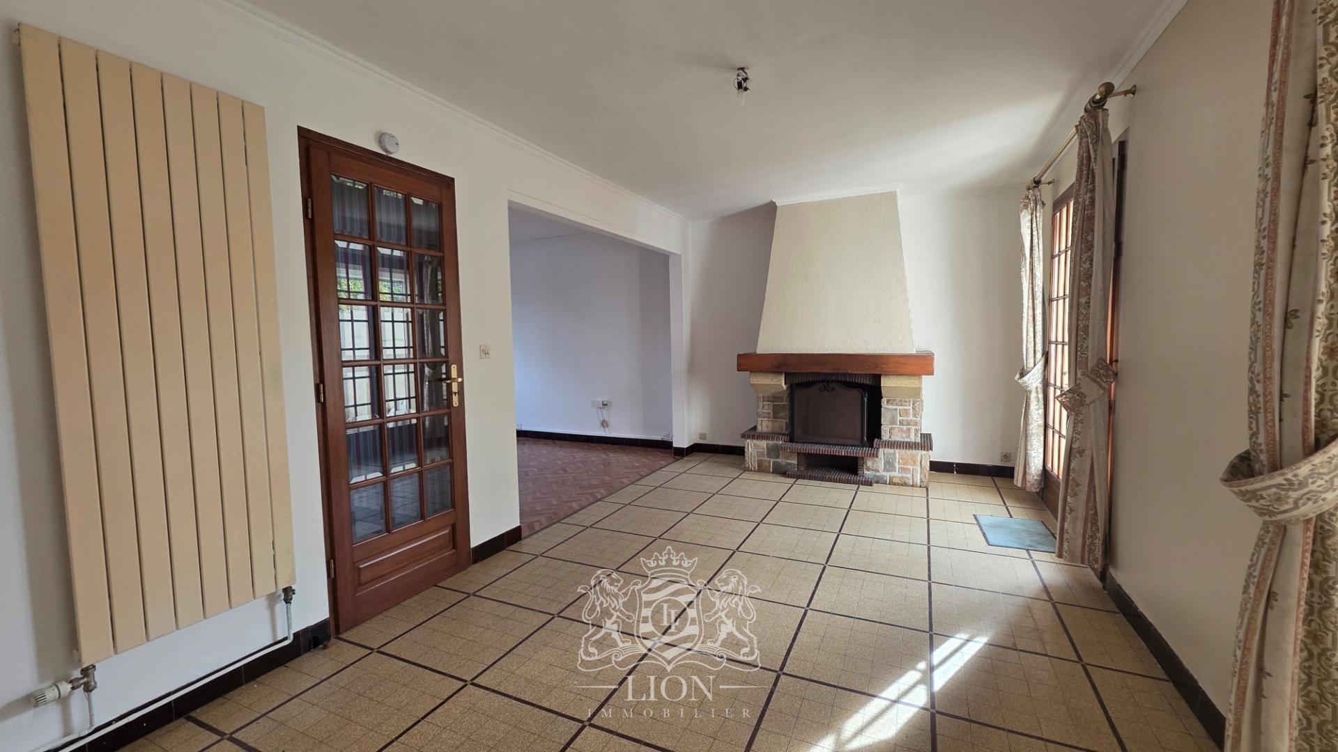 Maison de ville au fort potentiel   4 chambres grand garage Photo 8 - Le Lion Immobilier