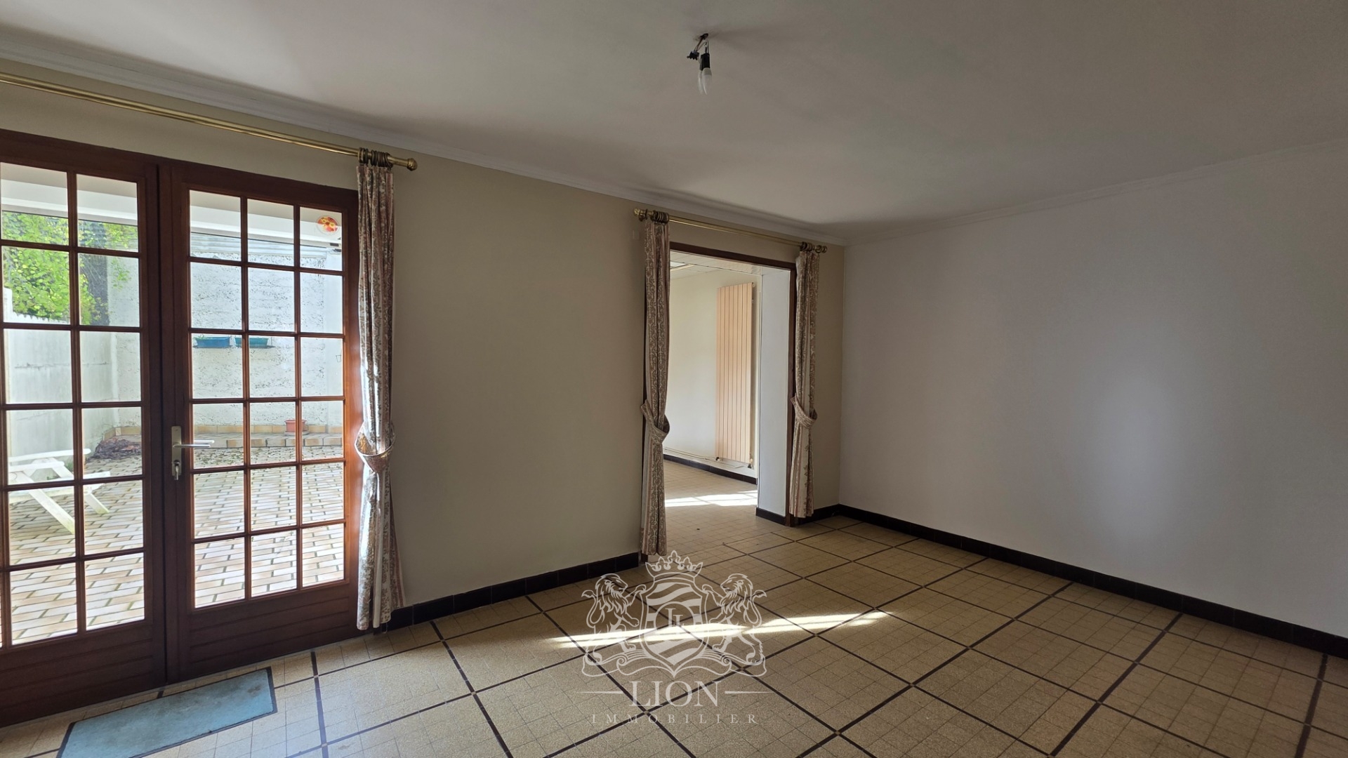 Maison de ville au fort potentiel   4 chambres grand garage Photo 15 - Le Lion Immobilier