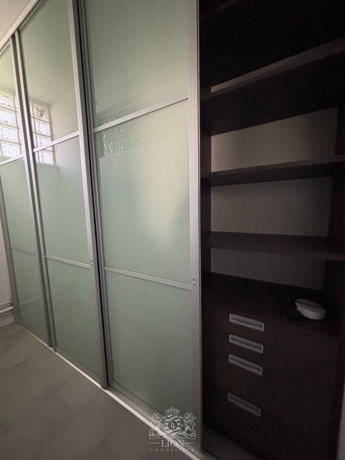 Studio terrasse sur jardin Photo 4 - Le Lion Immobilier Studio terrasse sur jardin Photo 4 - Le Lion Immobilier