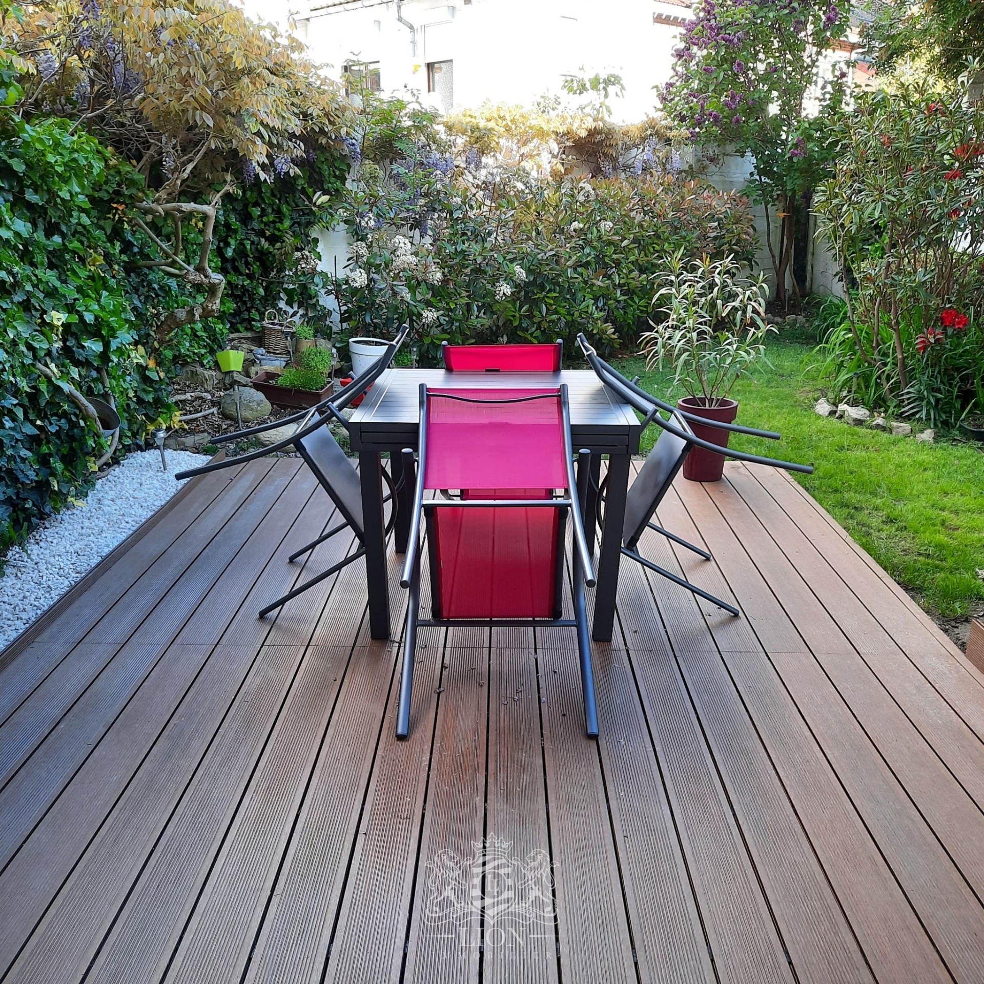 Buisson maison art deco remplie de charme Photo 3 - Le Lion Immobilier Buisson maison art deco remplie de charme Photo 3 - Le Lion Immobilier