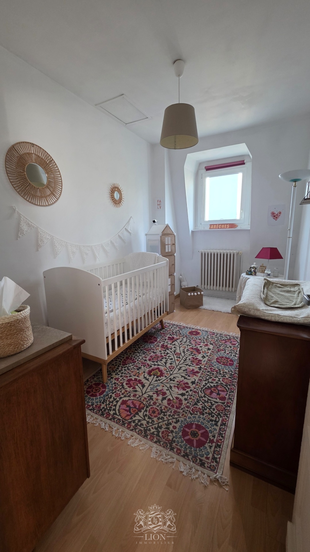 Buisson maison art deco remplie de charme Photo 13 - Le Lion Immobilier Buisson maison art deco remplie de charme Photo 13 - Le Lion Immobilier