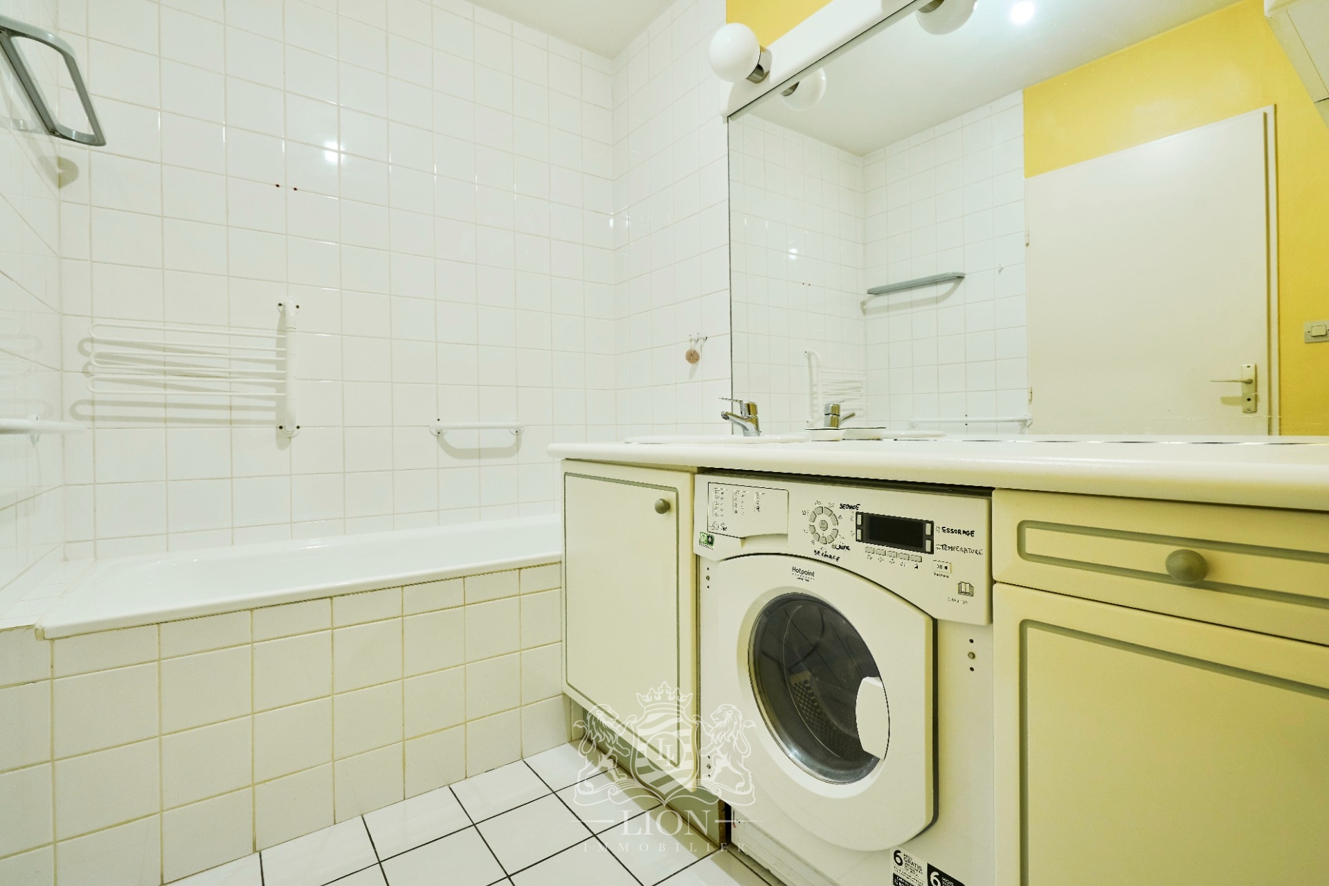 Appartement 3 ou 4 chambres balcon deux parkings  Photo 7 - Le Lion Immobilier