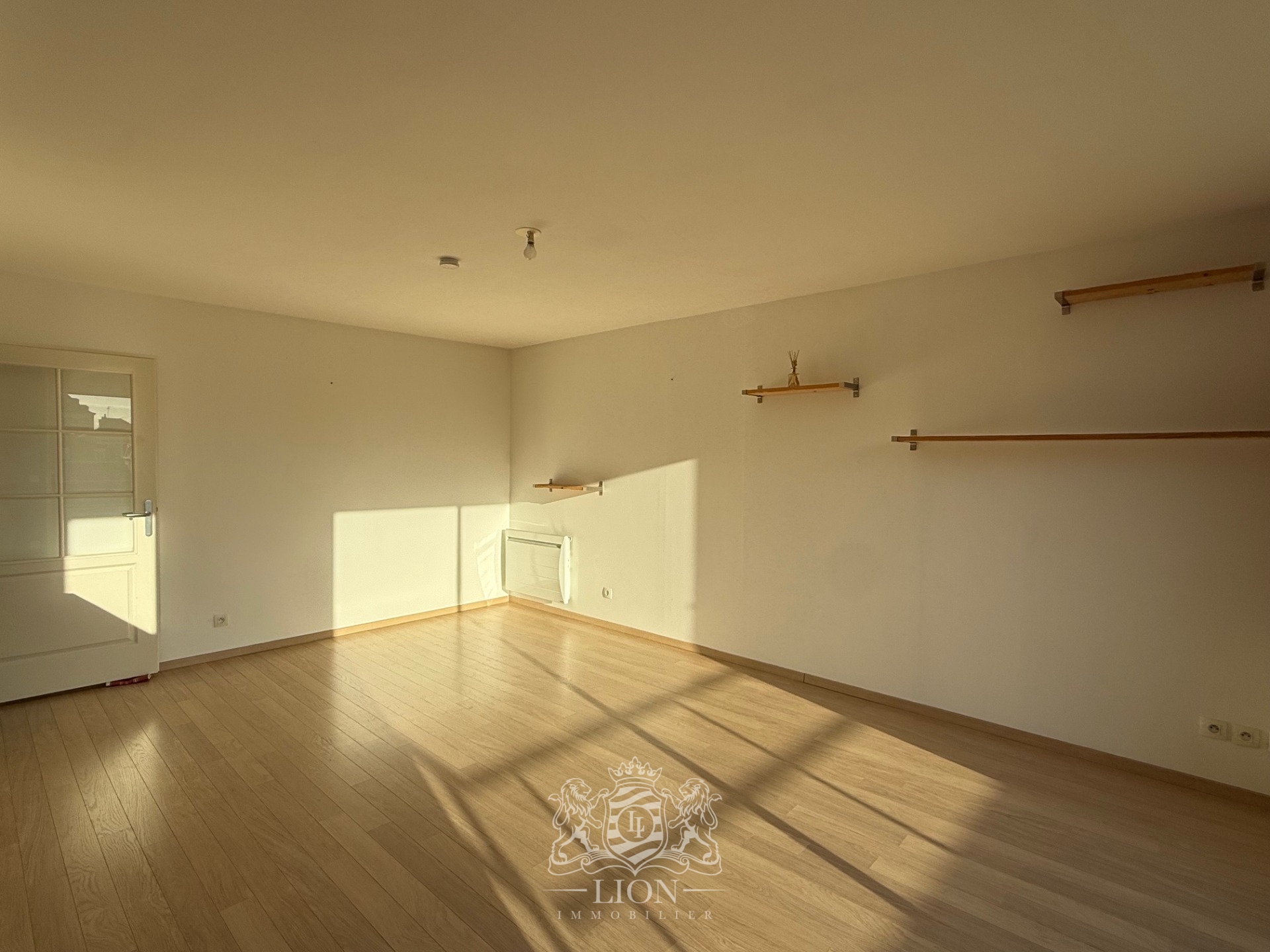 Atul vieux lille t3 avec terrasse et parking Photo 4 - Le Lion Immobilier