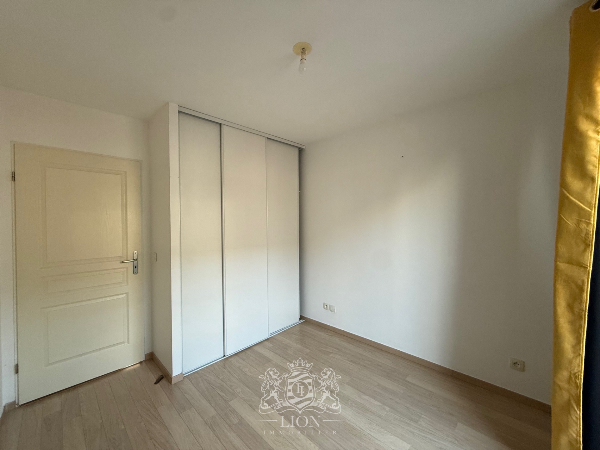 Atul vieux lille t3 avec terrasse et parking Photo 11 - Le Lion Immobilier