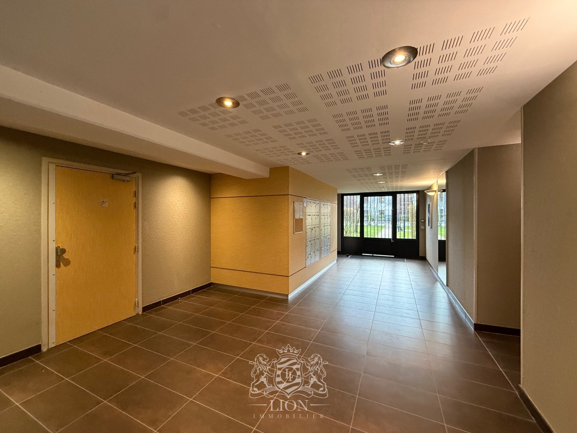 Atul vieux lille t3 avec terrasse et parking Photo 13 - Le Lion Immobilier