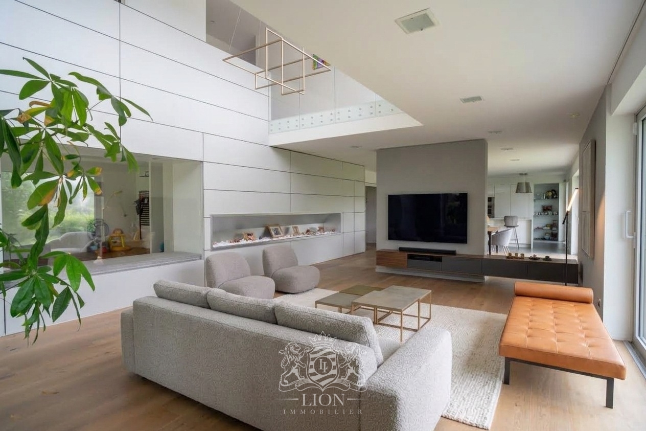 Maison d architecte avec piscine interieur Photo 2 - Le Lion Immobilier Maison d architecte avec piscine interieur Photo 2 - Le Lion Immobilier