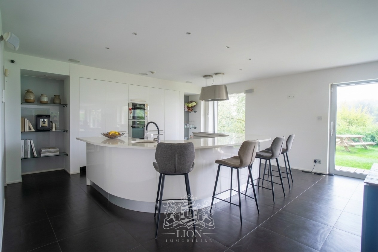 Maison d architecte avec piscine interieur Photo 3 - Le Lion Immobilier Maison d architecte avec piscine interieur Photo 3 - Le Lion Immobilier