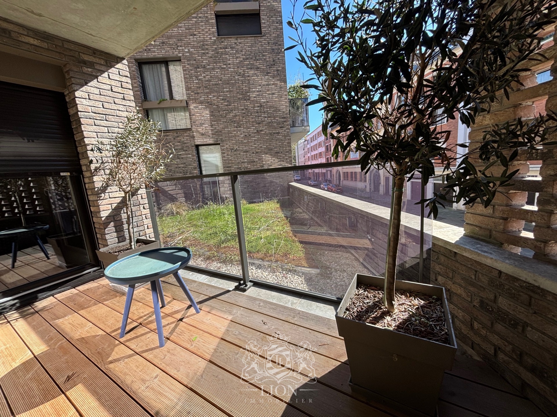 Lille centre porte de paris t2 balcon parking Photo 2 - Le Lion Immobilier Lille centre porte de paris t2 balcon parking Photo 2 - Le Lion Immobilier