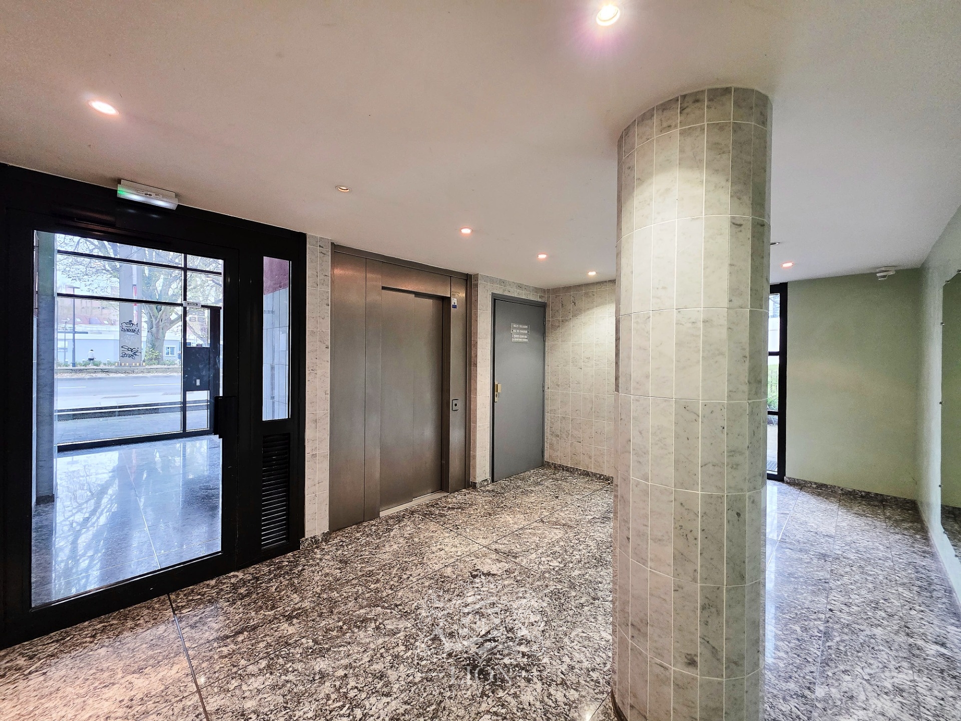 T2 proche centre et gare balcon et parking  Photo 12 - Le Lion Immobilier