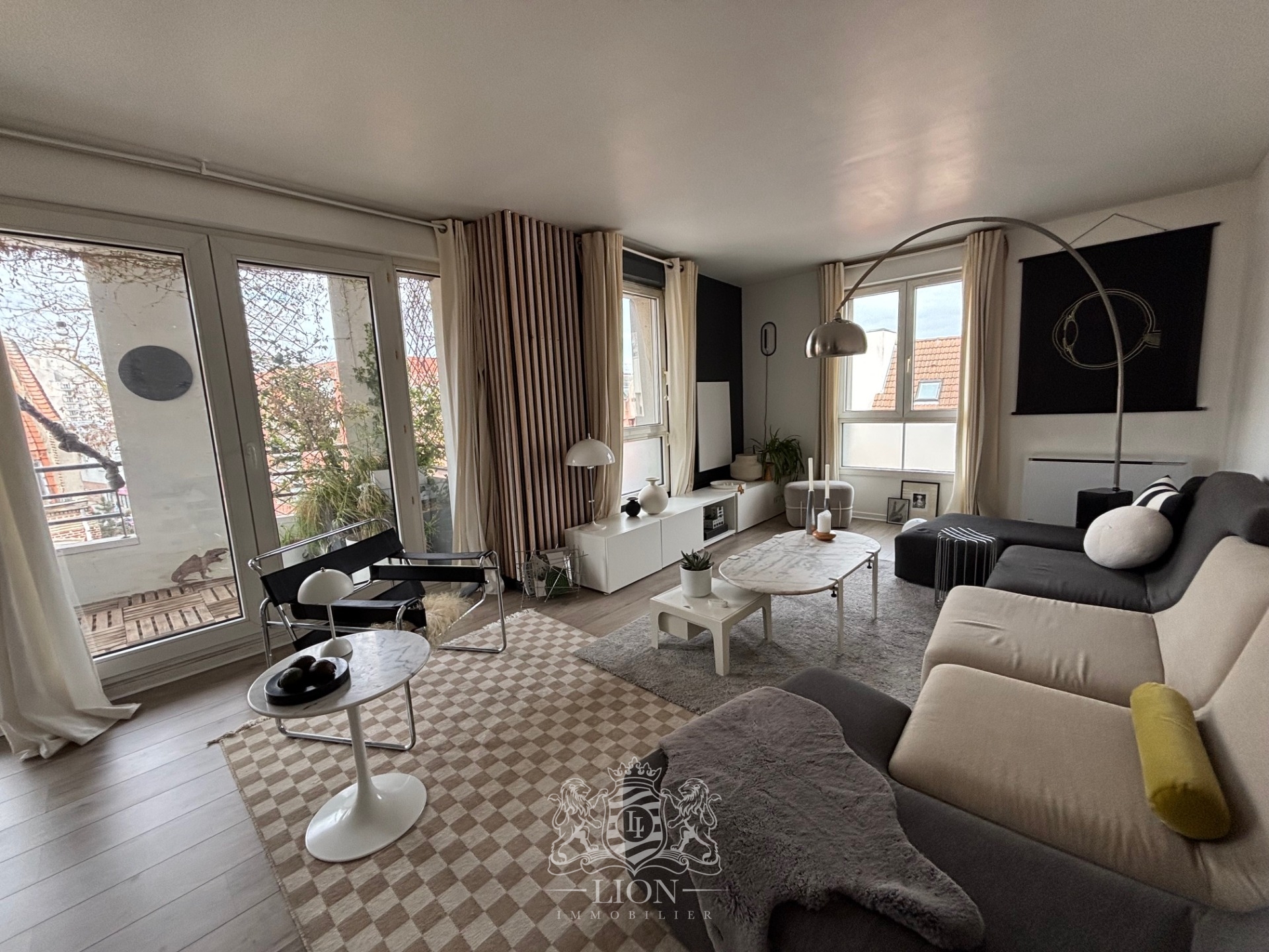 Wazemmes appartement 81m terrasse et parking Photo 1 - Le Lion Immobilier Wazemmes appartement 81m terrasse et parking Photo 1 - Le Lion Immobilier