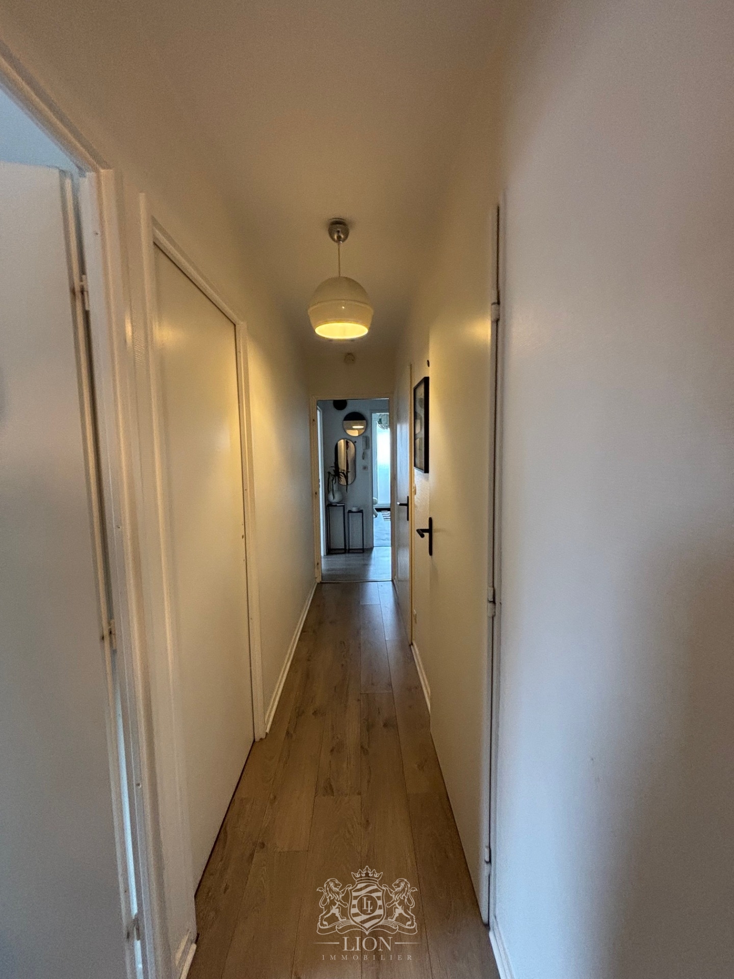 Wazemmes appartement 81m terrasse et parking Photo 11 - Le Lion Immobilier Wazemmes appartement 81m terrasse et parking Photo 11 - Le Lion Immobilier