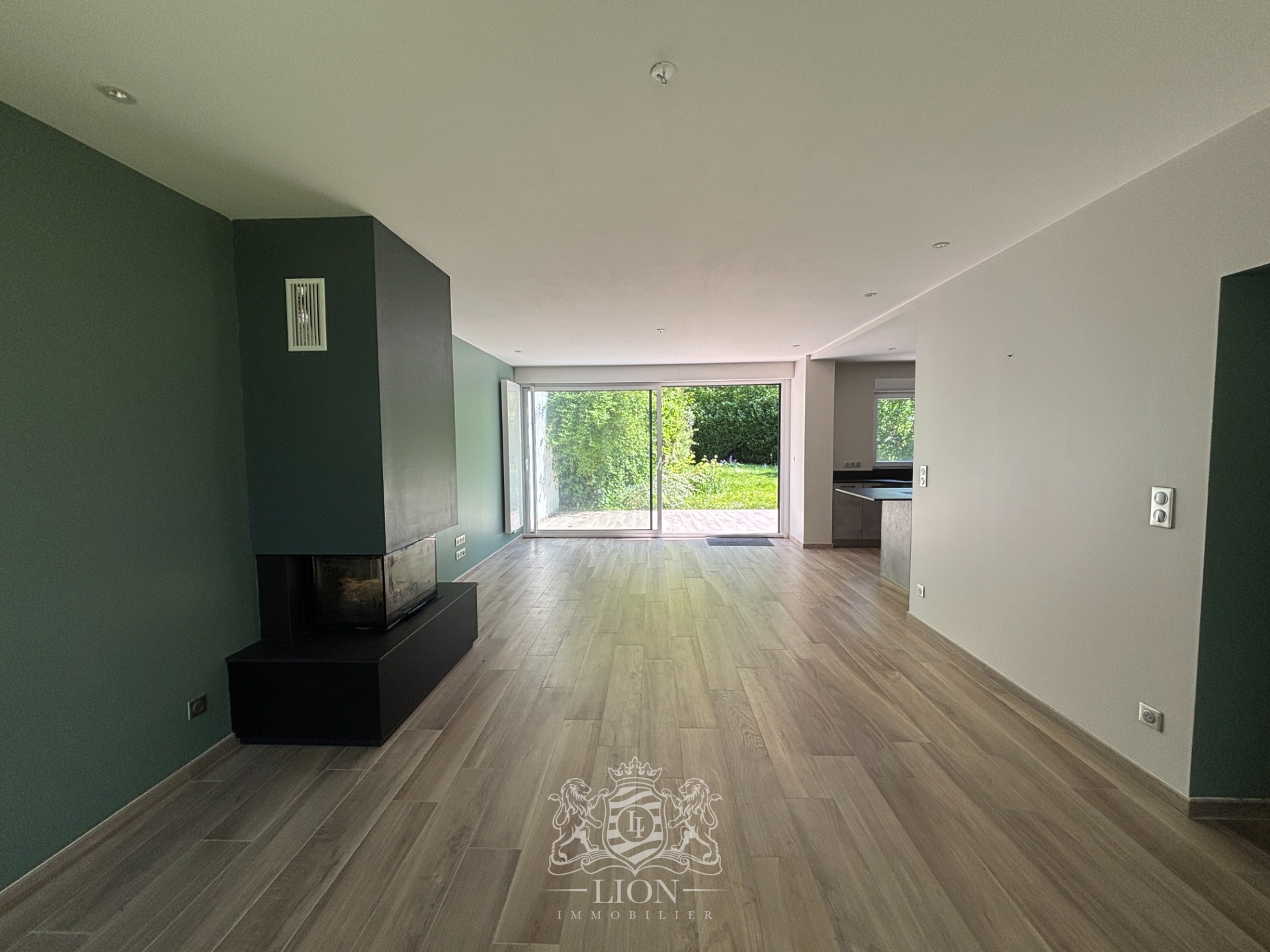 Brigode maison entierement renovee prestations de qualite Photo 5 - Le Lion Immobilier Brigode maison entierement renovee prestations de qualite Photo 5 - Le Lion Immobilier