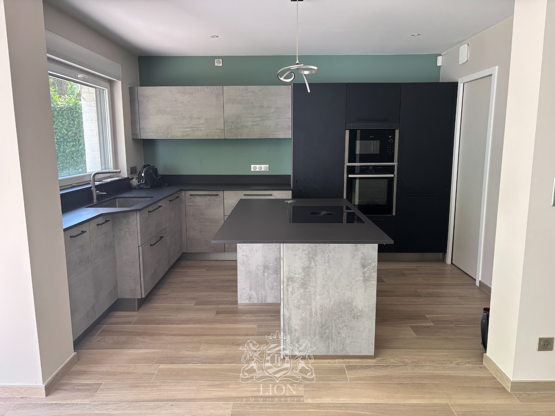 Brigode maison entierement renovee prestations de qualite Photo 6 - Le Lion Immobilier Brigode maison entierement renovee prestations de qualite Photo 6 - Le Lion Immobilier