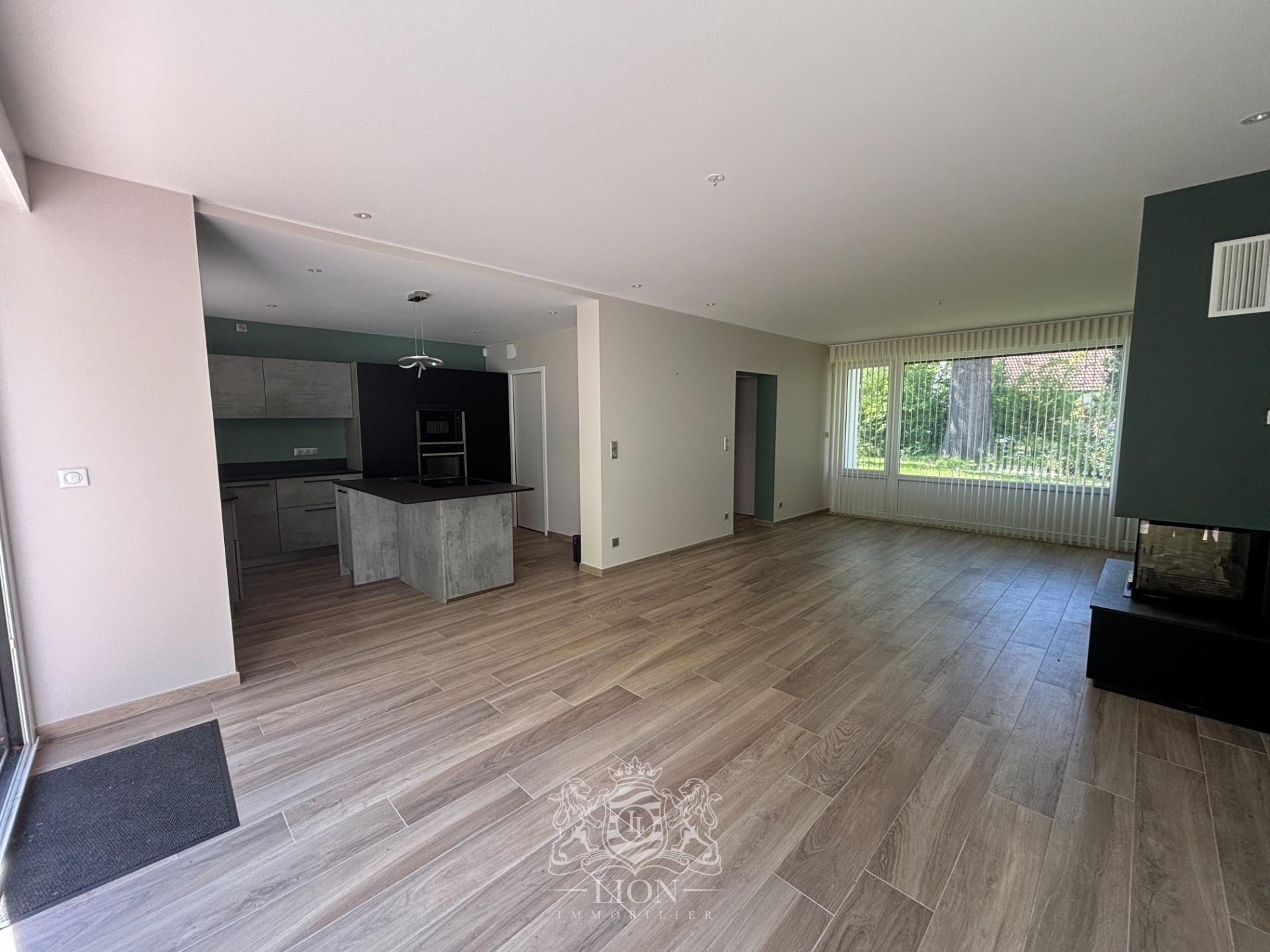 Brigode maison entierement renovee prestations de qualite Photo 7 - Le Lion Immobilier Brigode maison entierement renovee prestations de qualite Photo 7 - Le Lion Immobilier