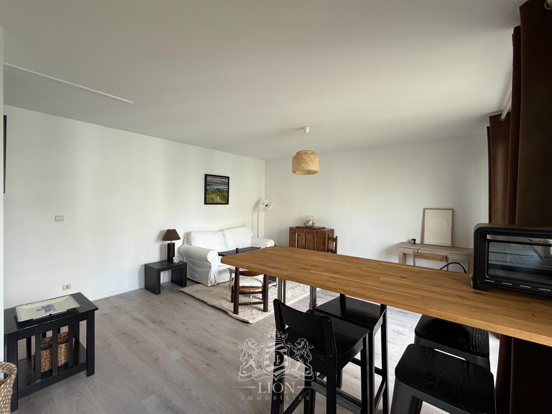 Auhh vieux lille t2 meuble Photo 4 - Le Lion Immobilier Auhh vieux lille t2 meuble Photo 4 - Le Lion Immobilier