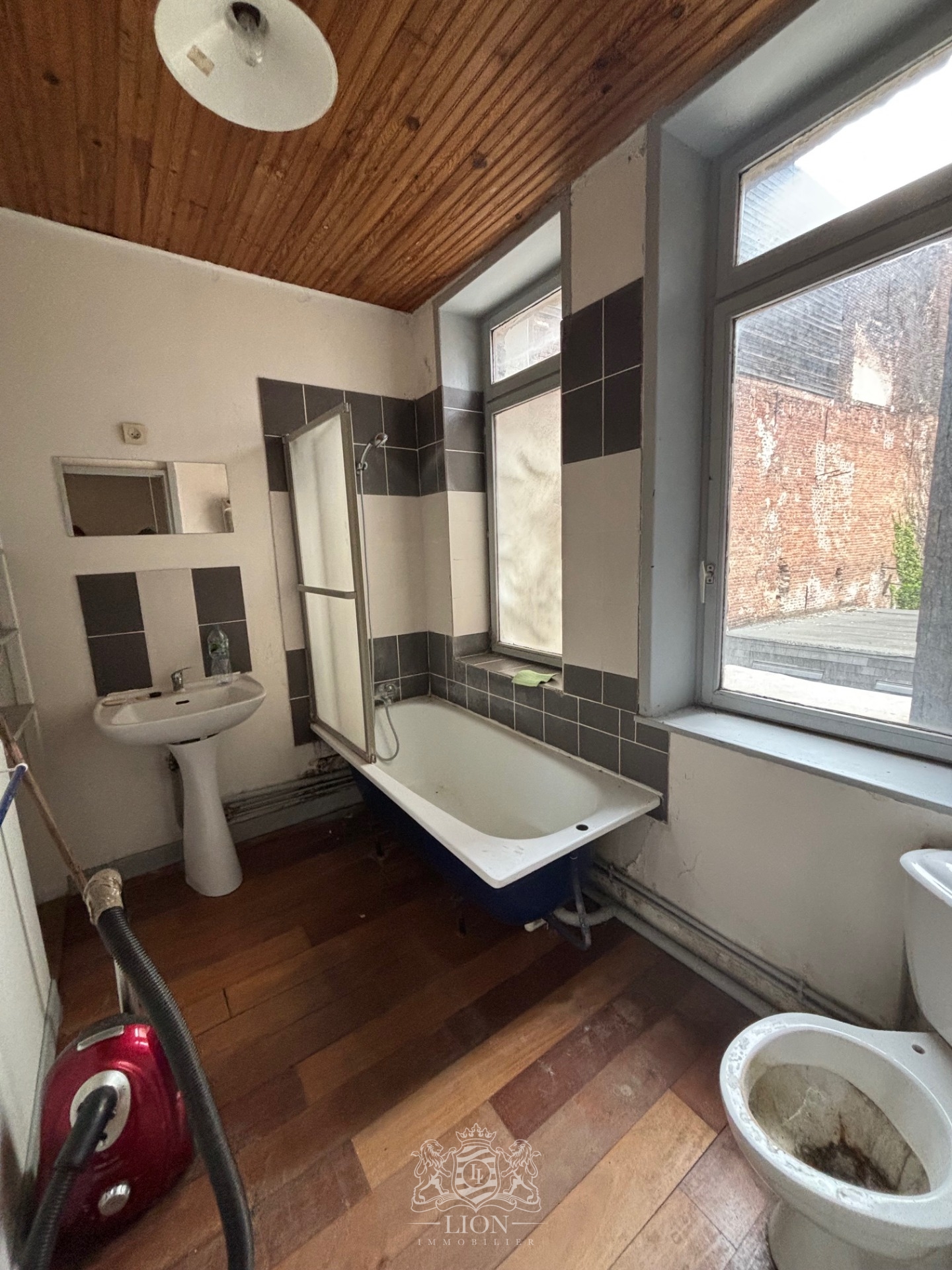Vieux lille  immeuble  comprenant 2 lots dont un commerce Photo 9 - Le Lion Immobilier