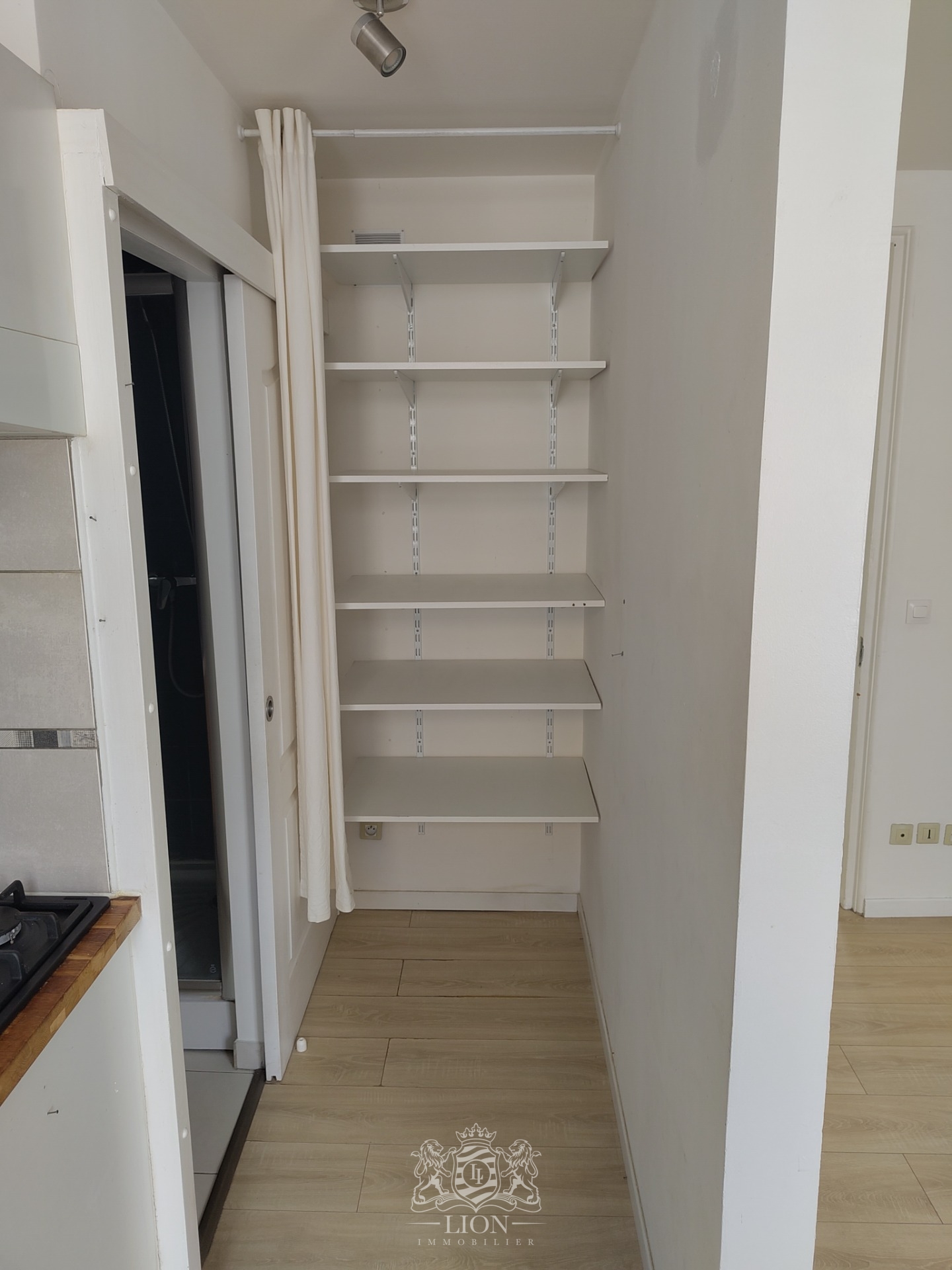 Rue gantois appartement type 2 50m Photo 8 - Le Lion Immobilier