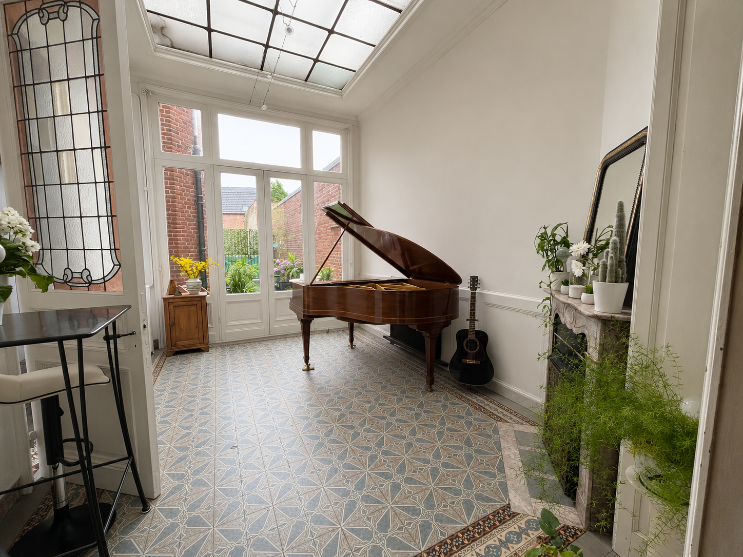 Elegante demeure familiale avec jardin et cachet Photo 1 - Le Lion Immobilier