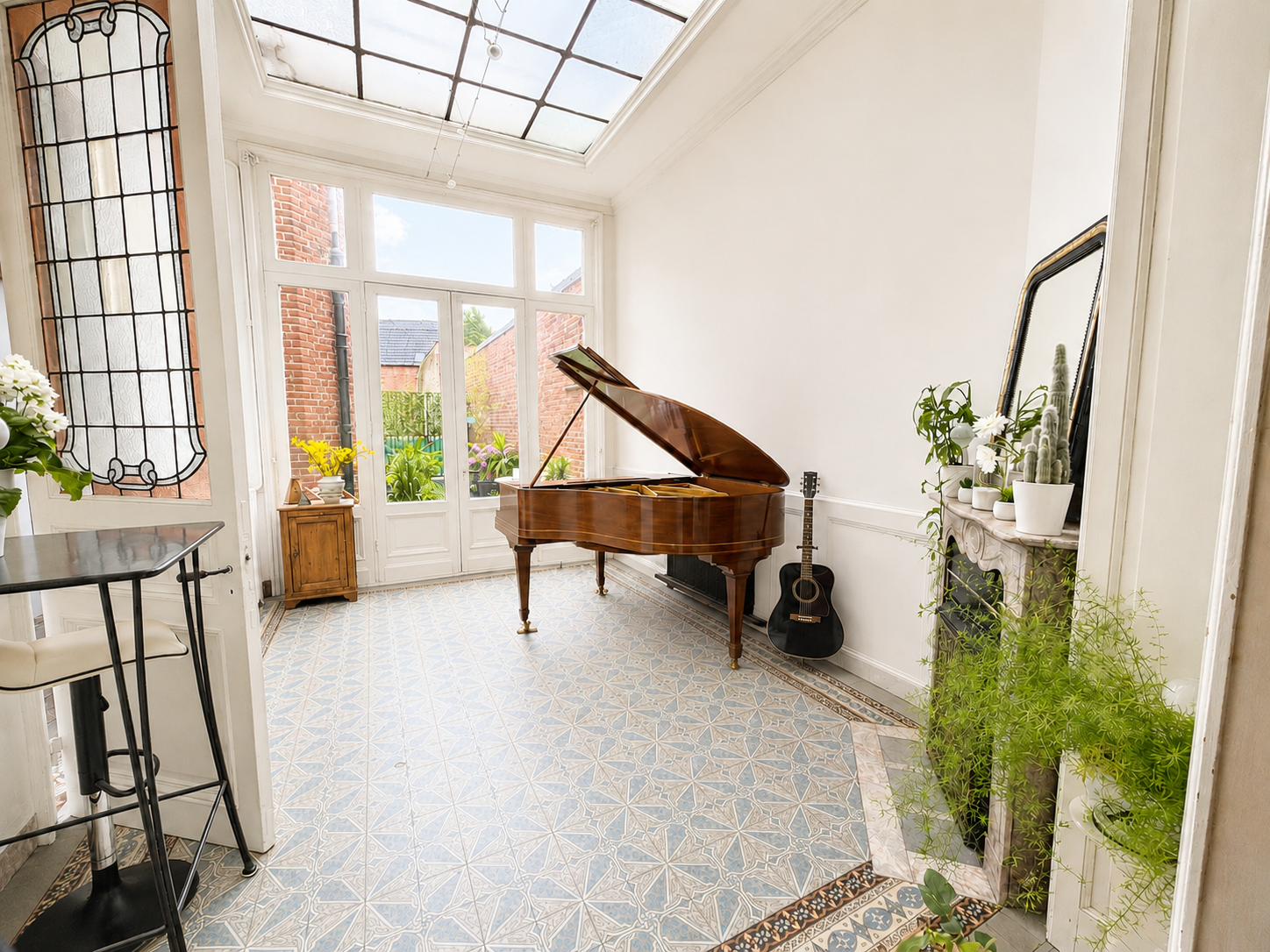 Elegante demeure familiale avec jardin et cachet Photo 1 - Le Lion Immobilier Elegante demeure familiale avec jardin et cachet Photo 1 - Le Lion Immobilier