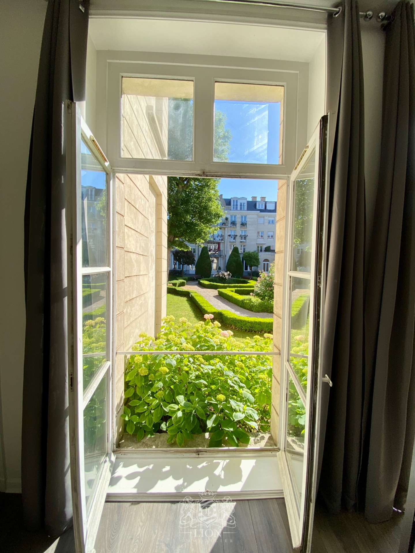 Appartement t1 bis d environ 40 m2 Photo 4 - Le Lion Immobilier